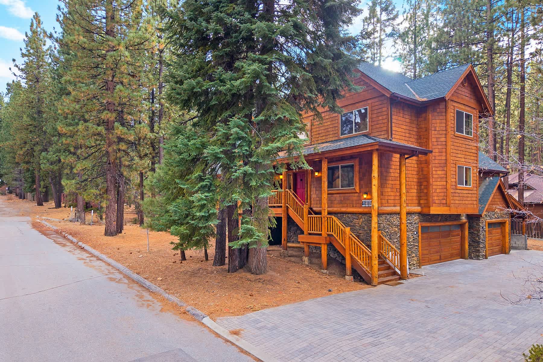 Snow Summit. Huge 6BR Chalet w/ Game Room, Spa.