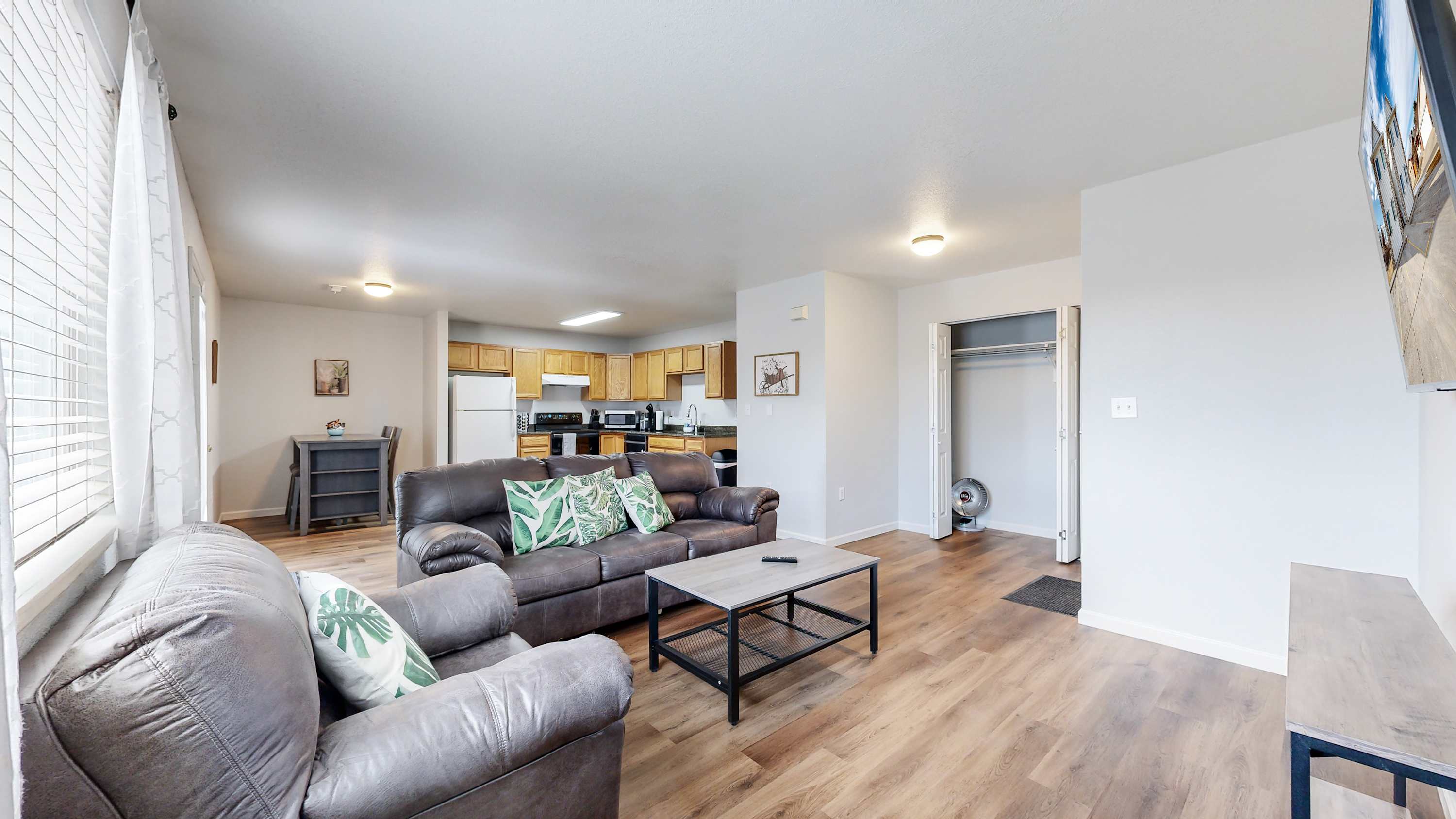 Charming Getaway With Luxurious Amenities - Inviting And Spacious Retreat - Brighton, CO