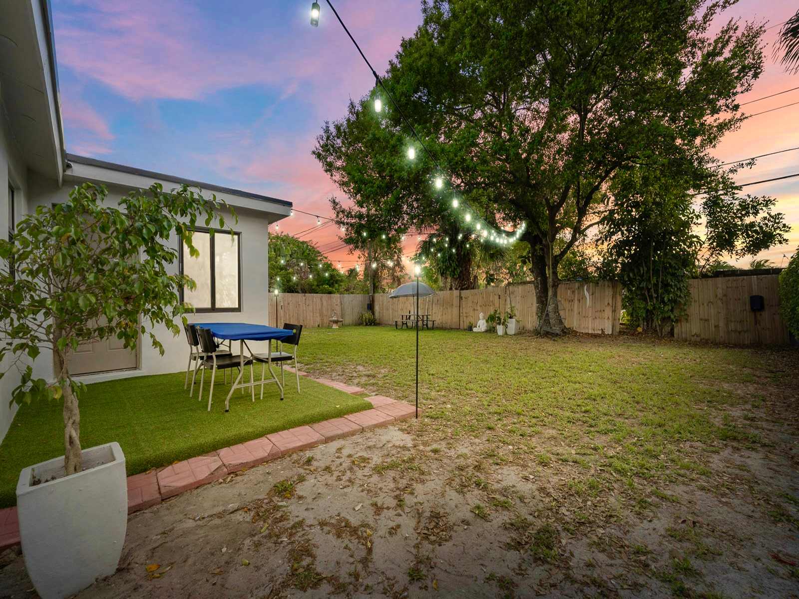 Luxury Stay with Filtered Water & Pet-Friendly Fun!