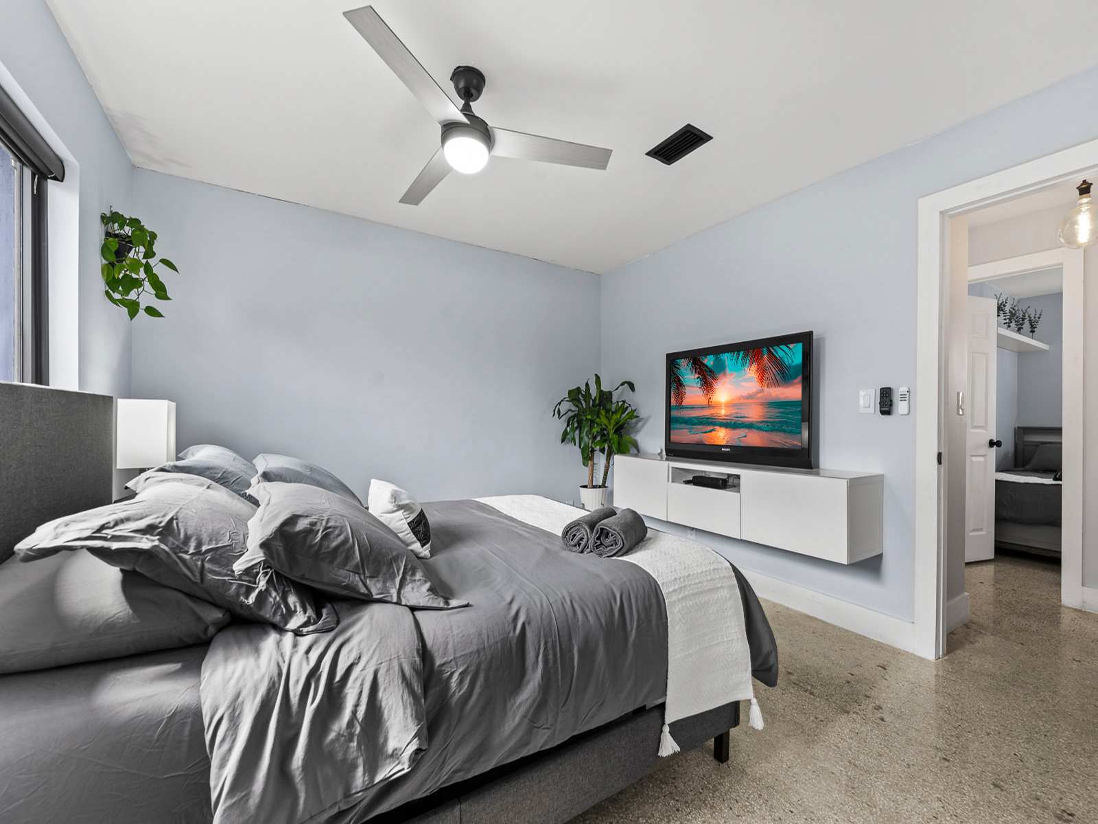 Luxury Stay with Filtered Water & Pet-Friendly Fun!