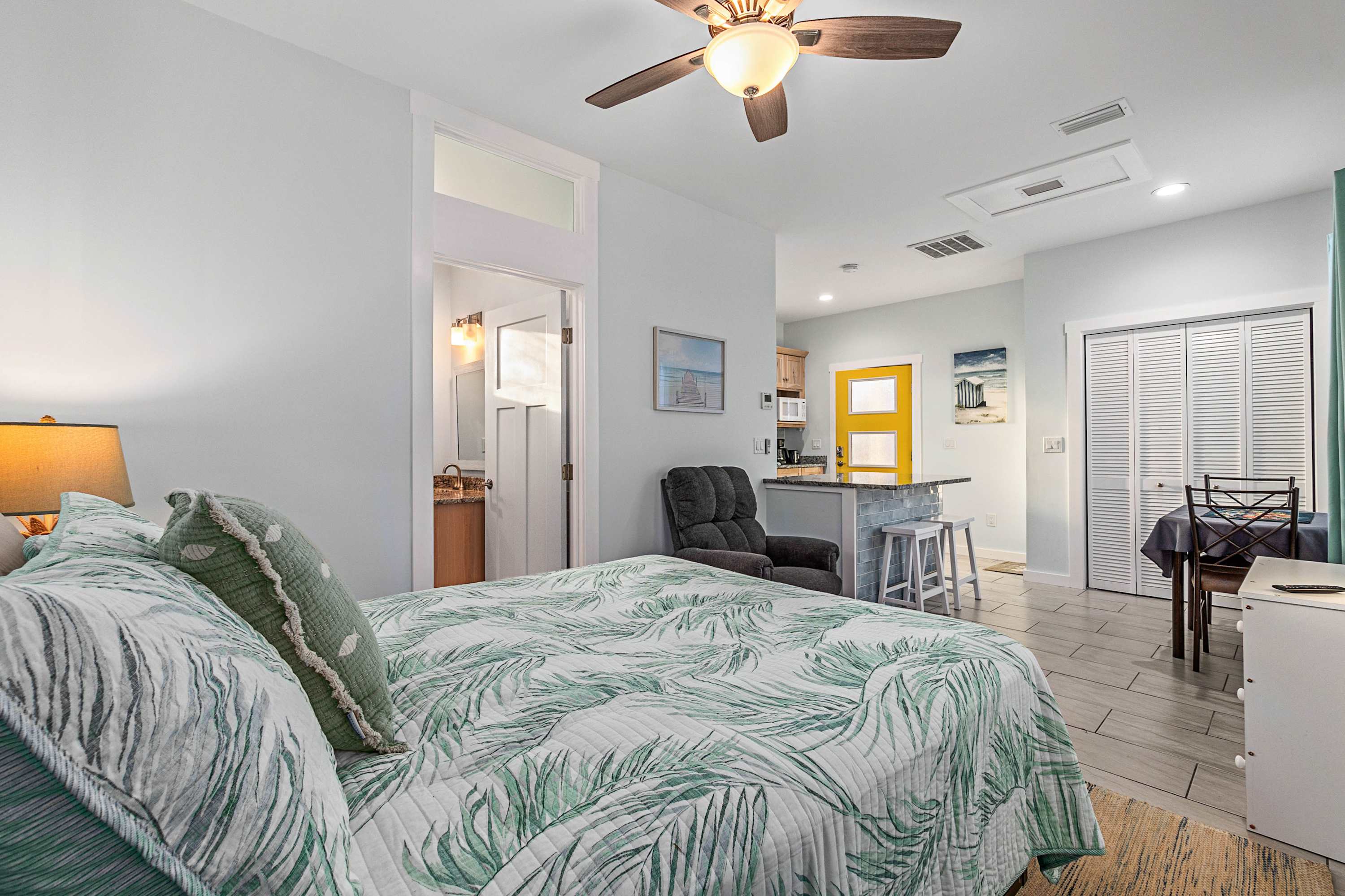 Davis Shores Suite | Mins to DNTN & Beach — photo 10