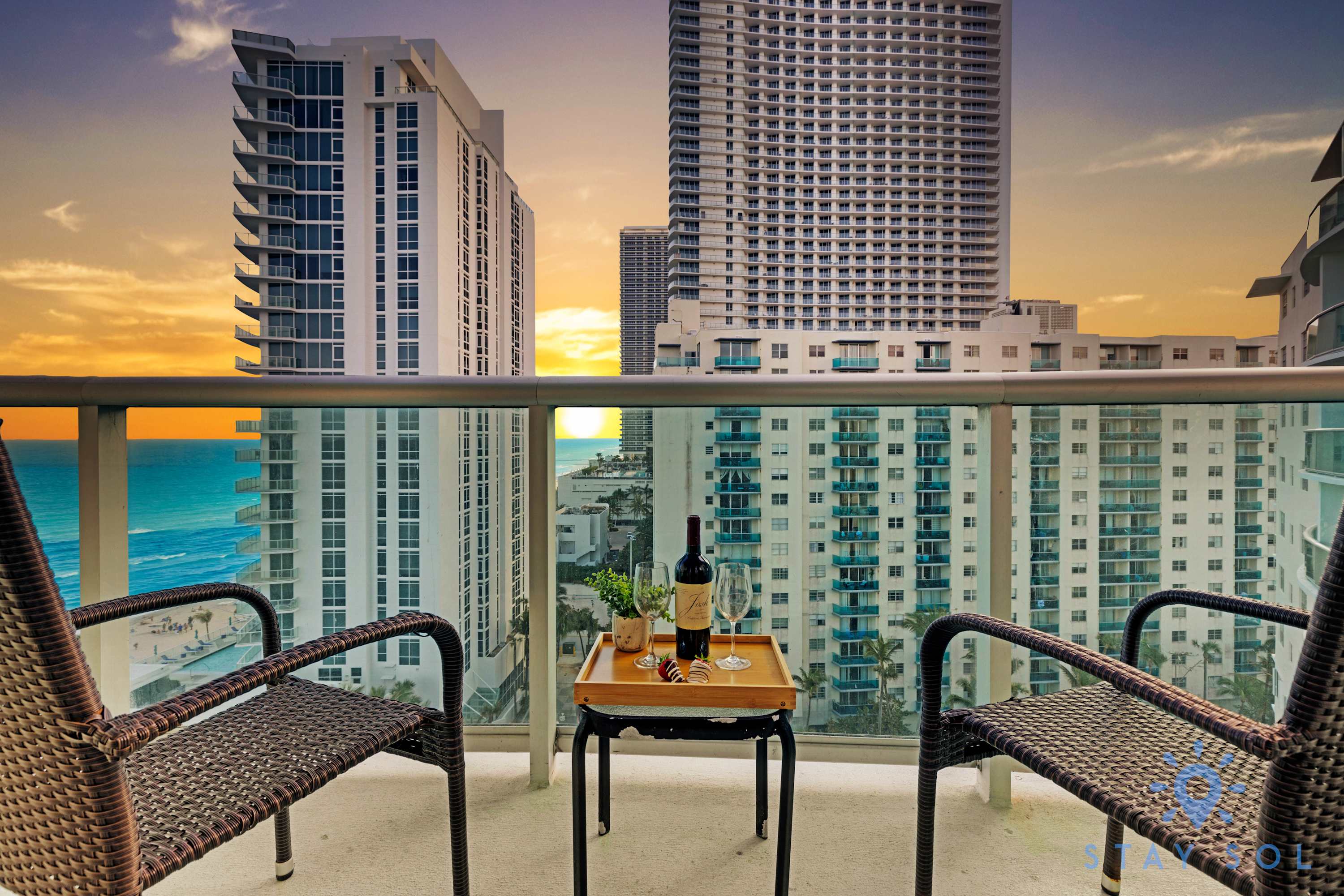 Stylish Ocean Apartment with Pool — Hollywood, FL — vacation rental