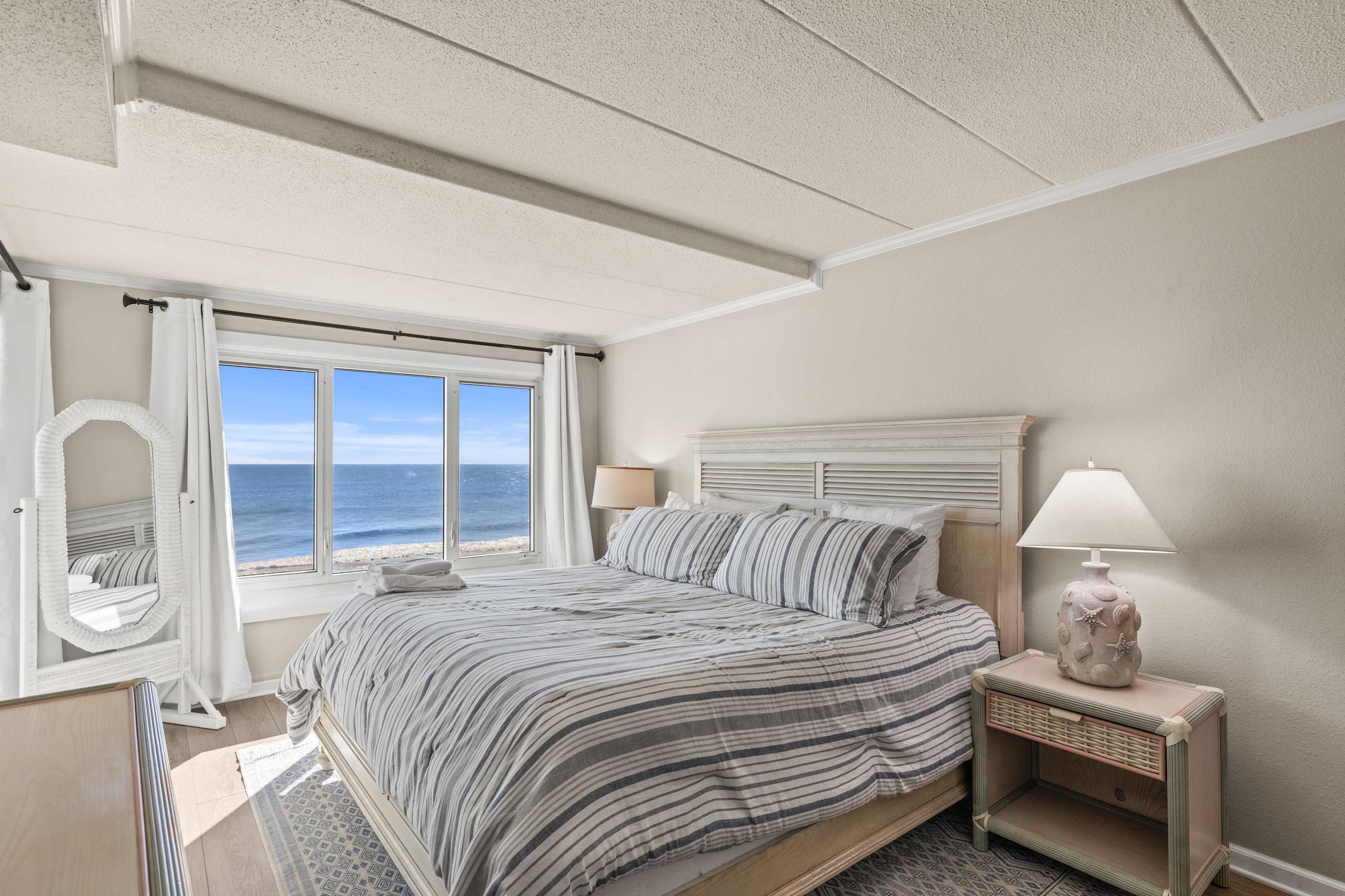 Salty Sands 2 301