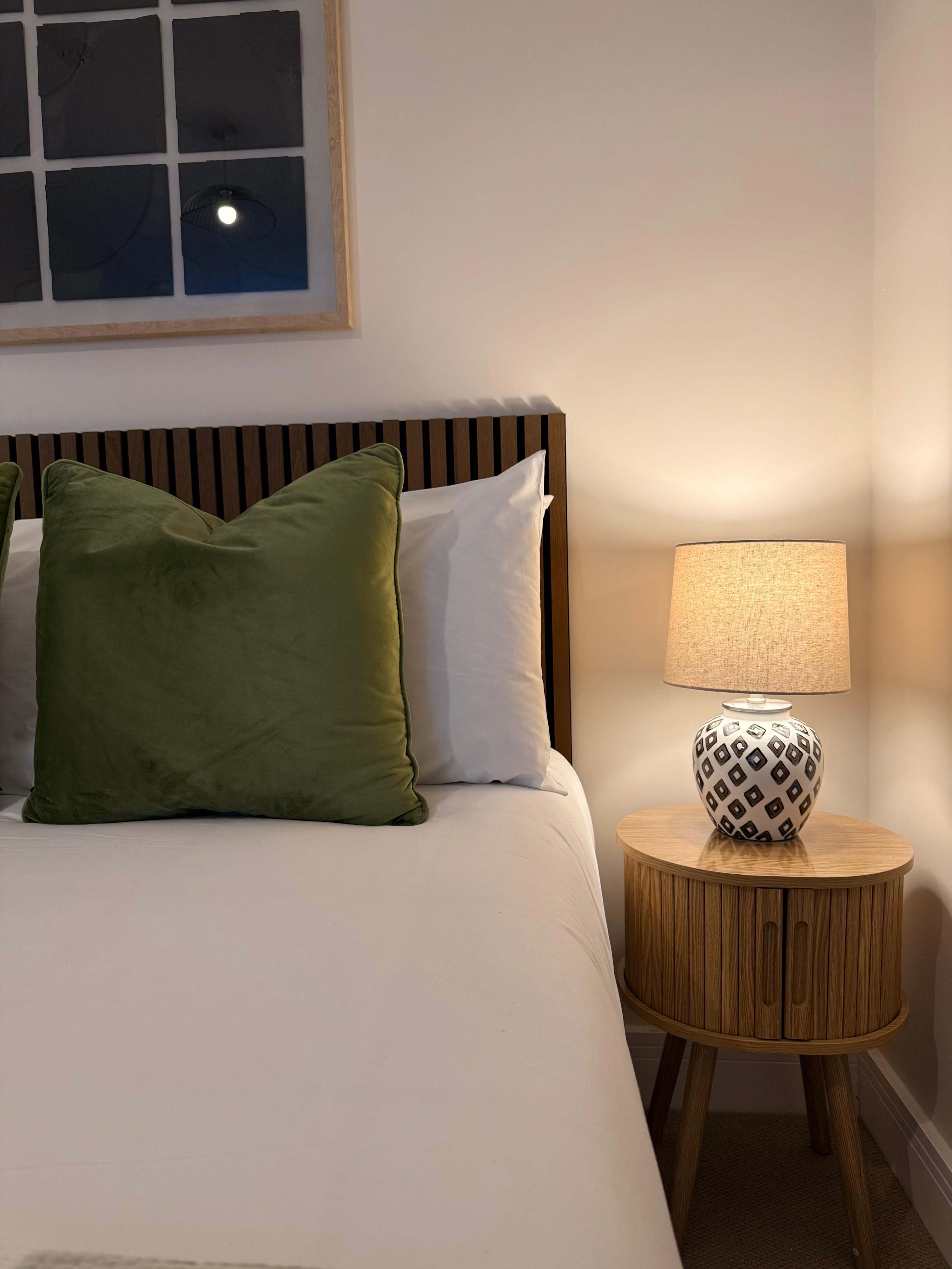 Cozy Double Room at The Shore - Photo 3