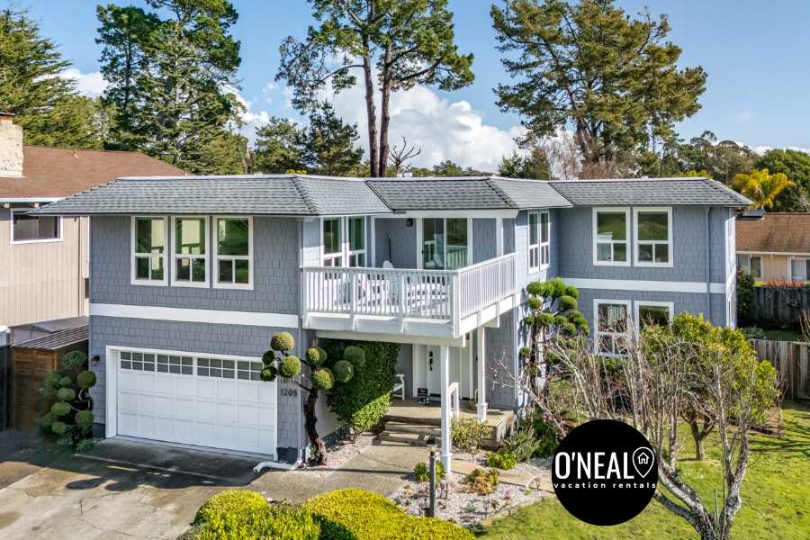 Spacious House in Walking Distance to the Beach — Aptos, CA — vacation rental