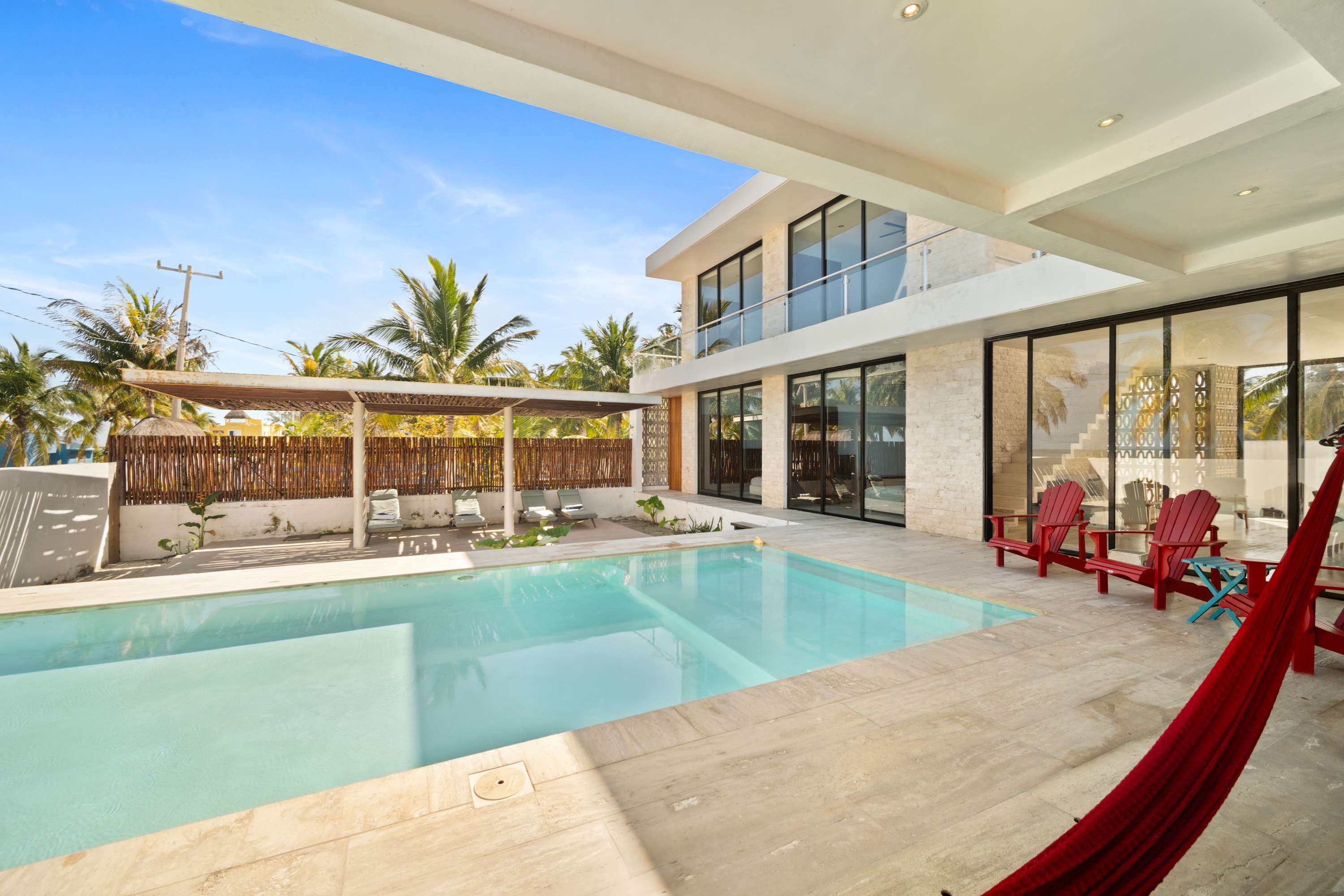 Exclusive Beachfront Escape | Modern Design, Pool & Fast WiFi 2