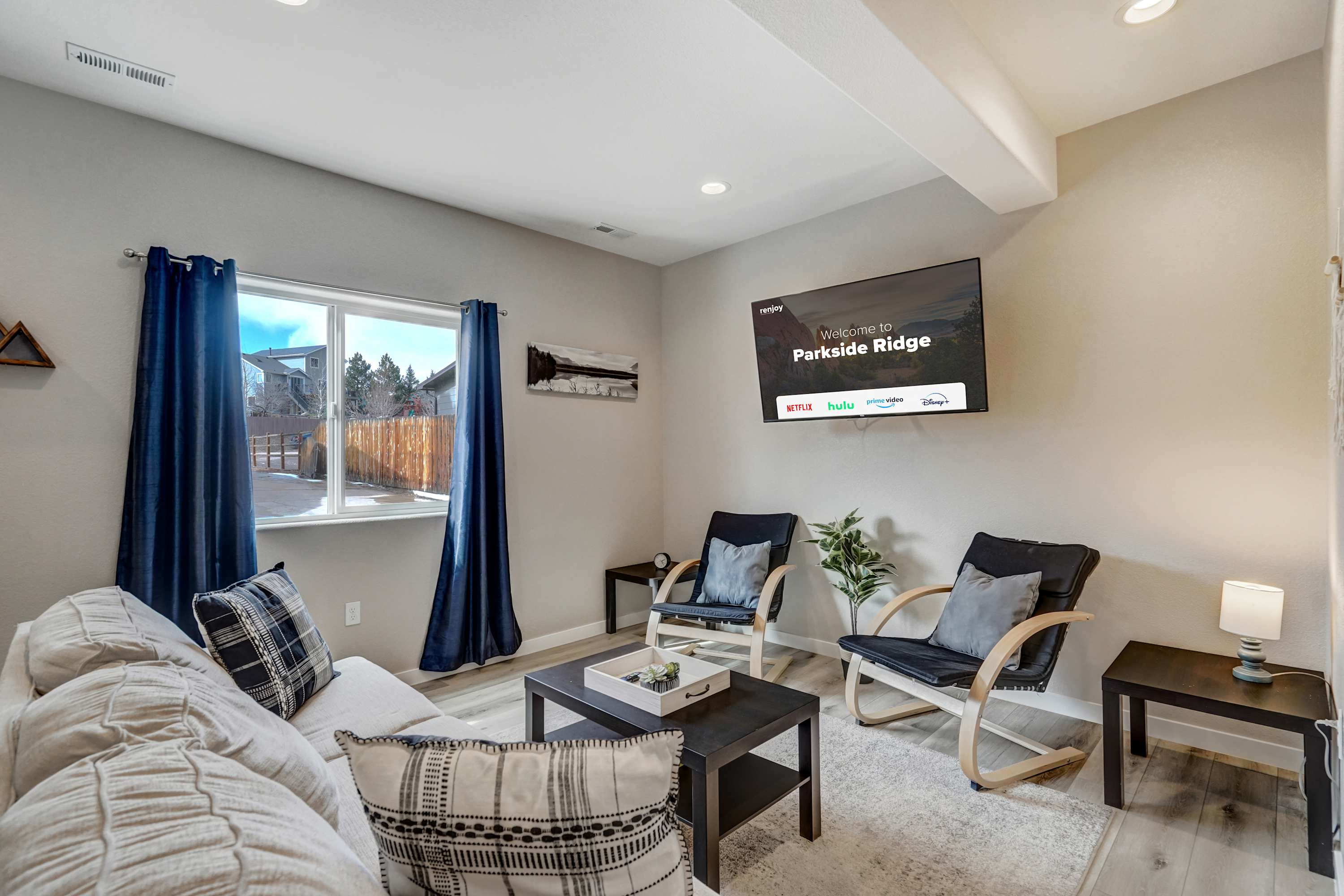 Parkside Ridge! Cozy Escape w/Hot Tub & Views โ Monument, CO โ vacation rental