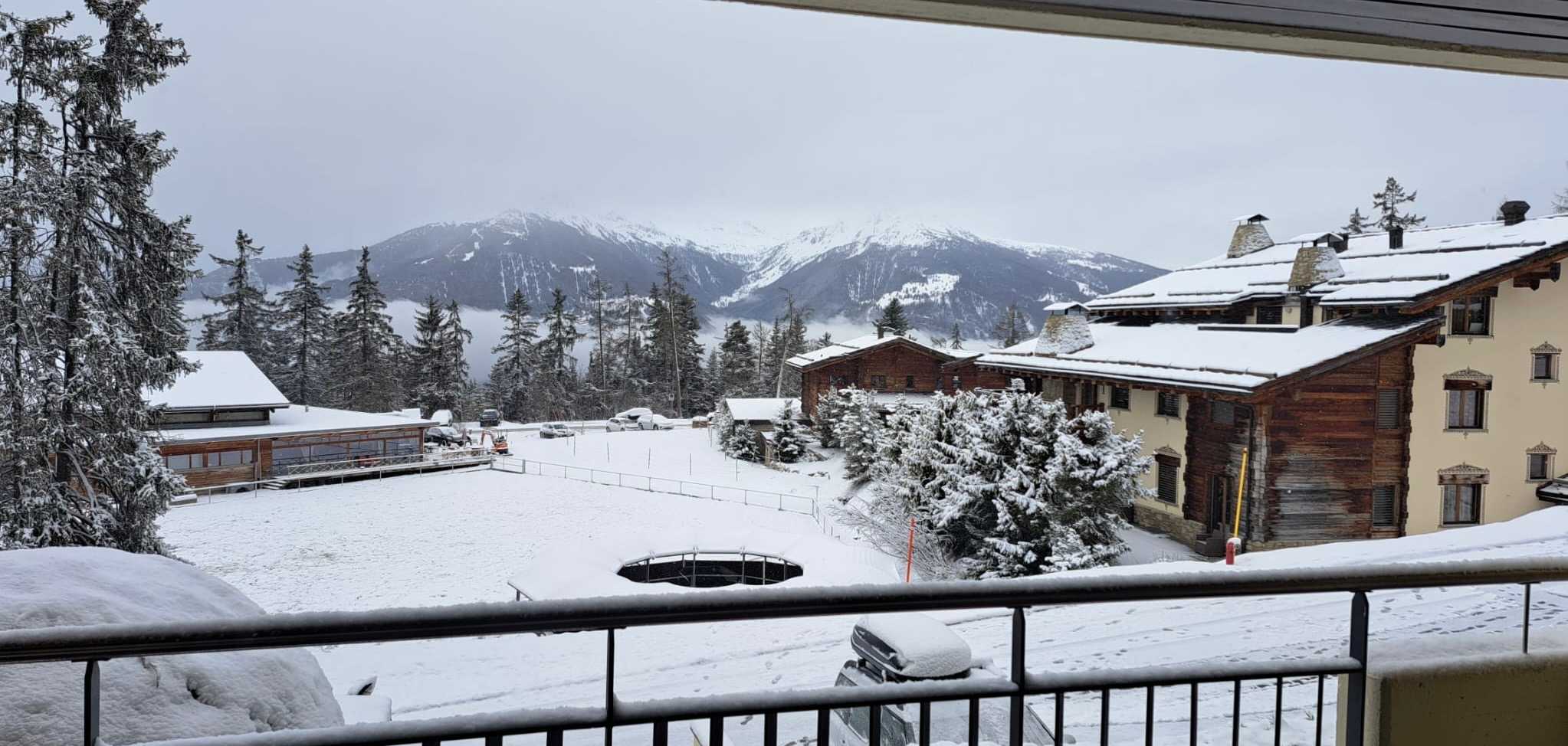 Alpine Studio w/ Panoramic Views + Free Parking — Crans-Montana, Valais — vacation rental