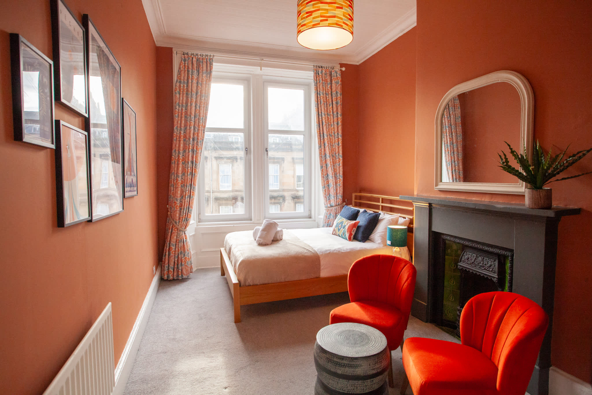 Bright and Spacious Flat in Trendy Finnieston in 964 Sauchiehall Street G3 7TH - Property image 5 - VivreStays