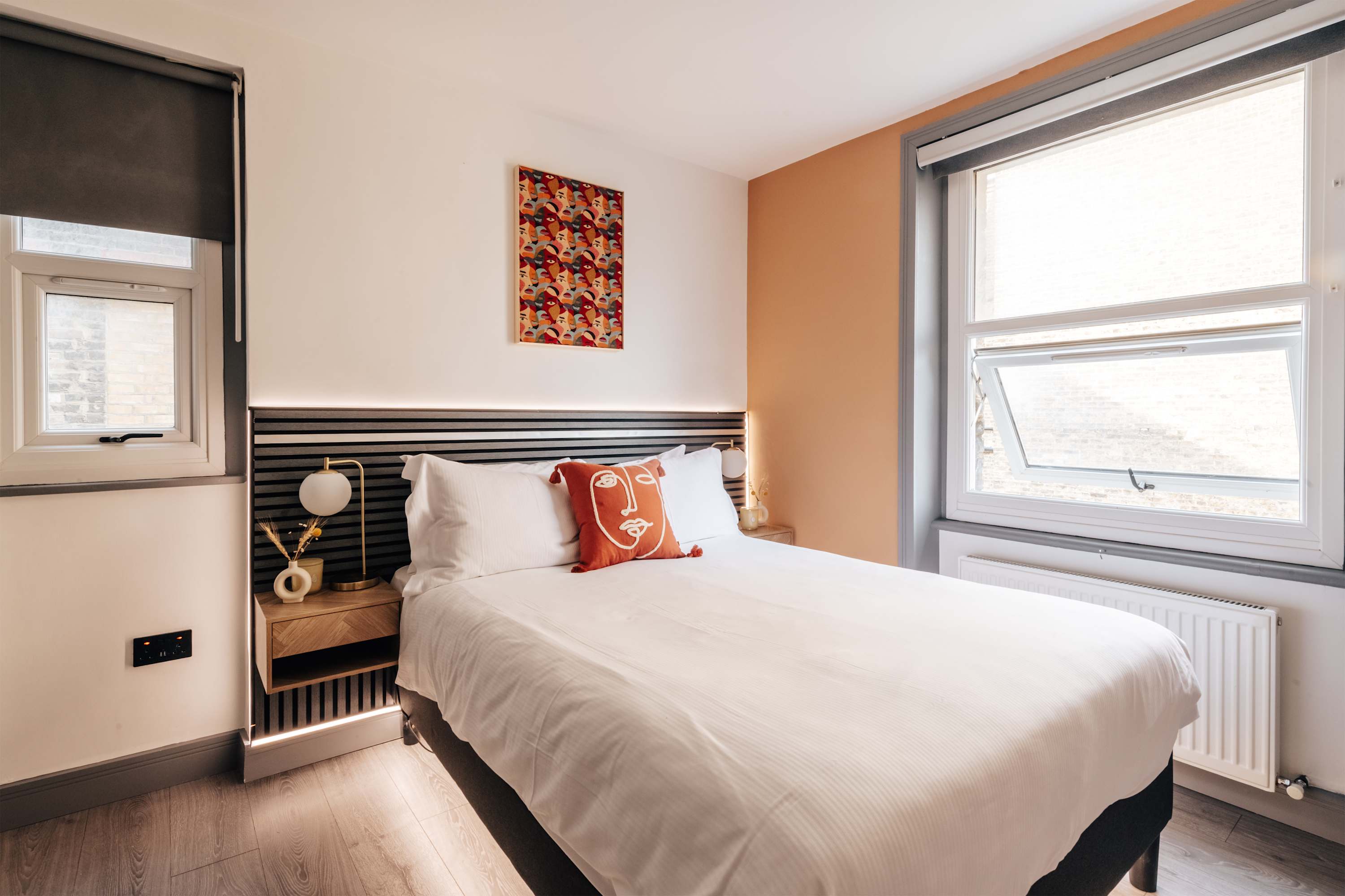 Modern and spacious duplex in Earls Court in Earls Court Road 207 SW5 9AN - Property image 2 - VivreStays