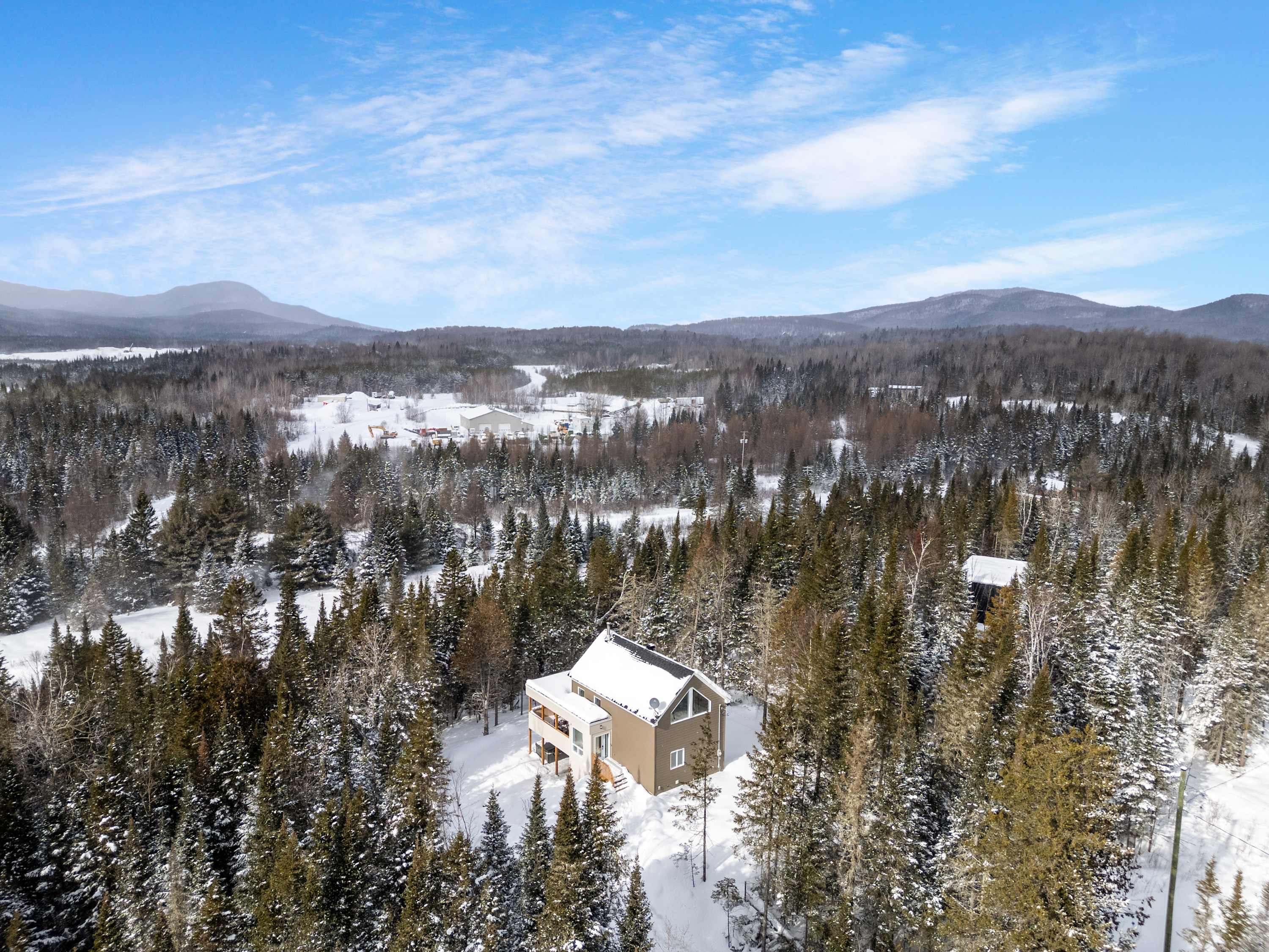 Chalet image 35