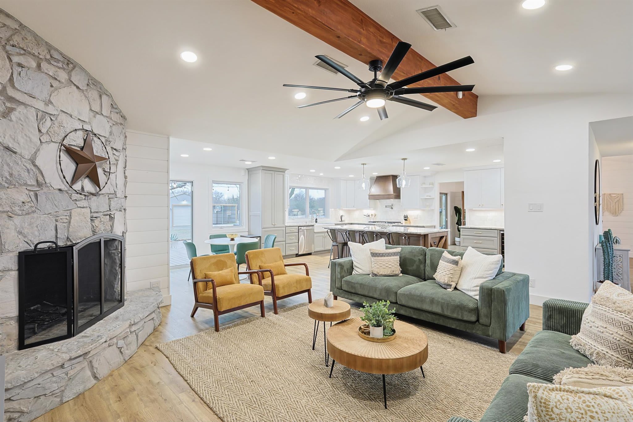 Lone Star Getaway - 5BD/3BA w Game Room & Backyard — McKinney, TX — vacation rental