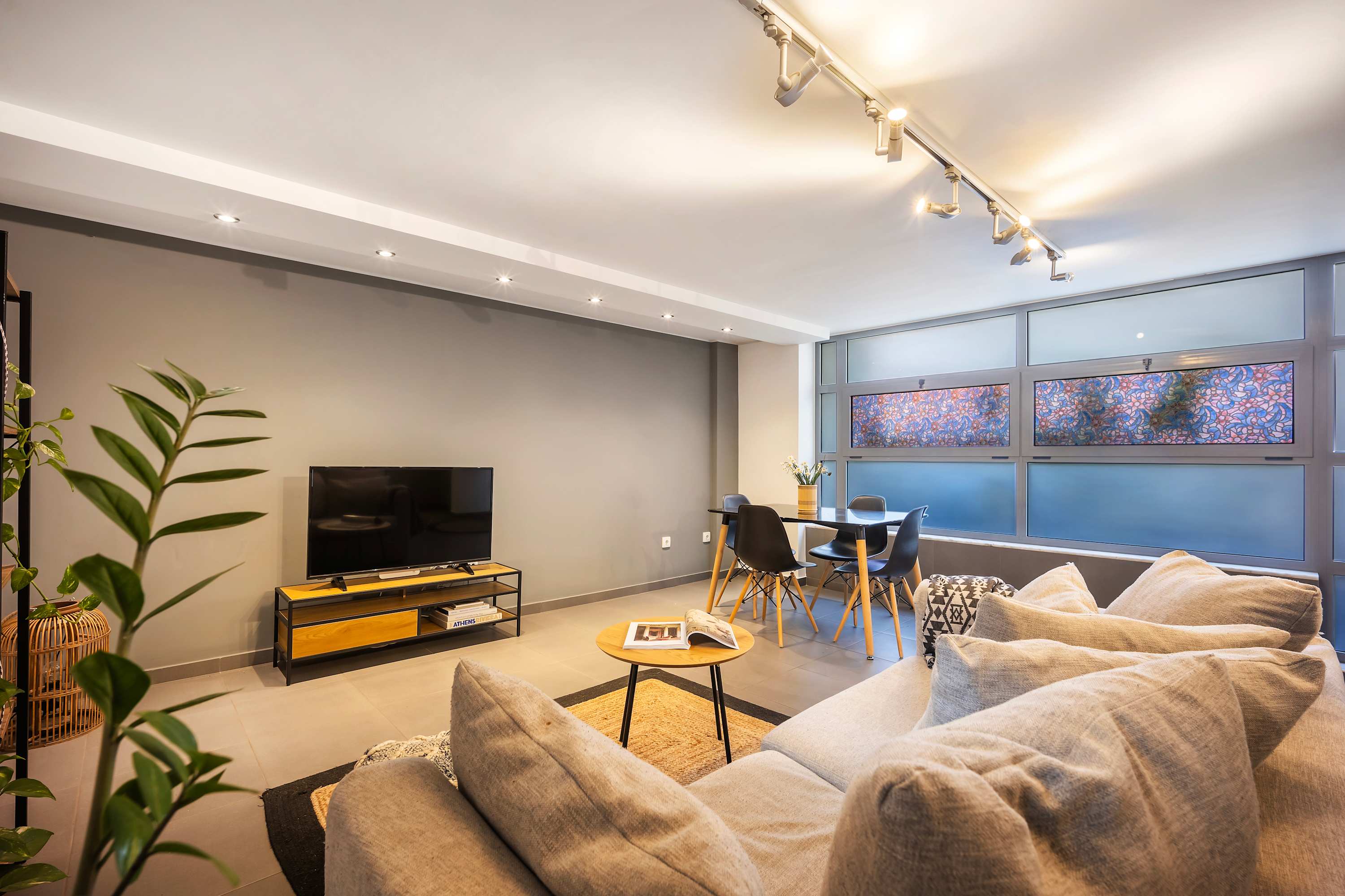 Modern & Spacious 1BR in Gazi | Private balcony — Athens, Athens — vacation rental
