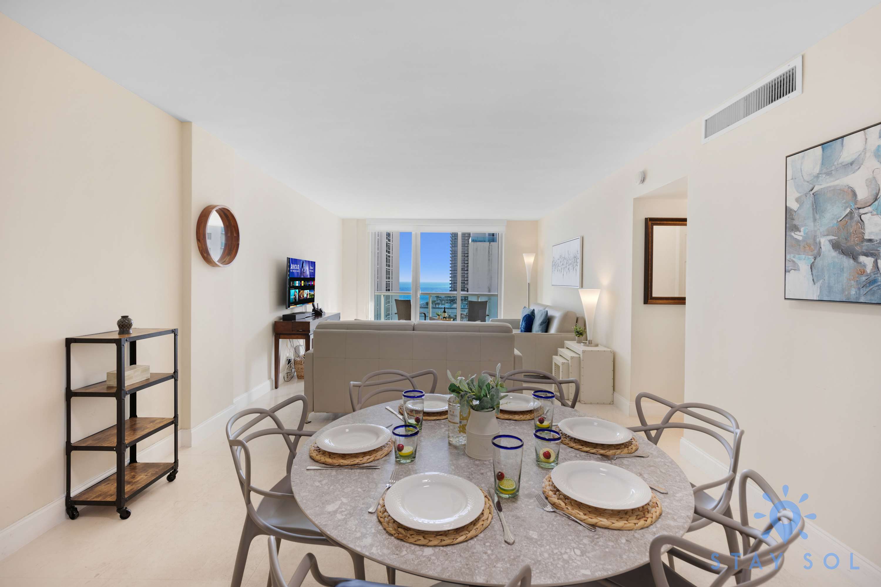 Stylish 1BR Apt w/Beautiful Views Balcony + Pool