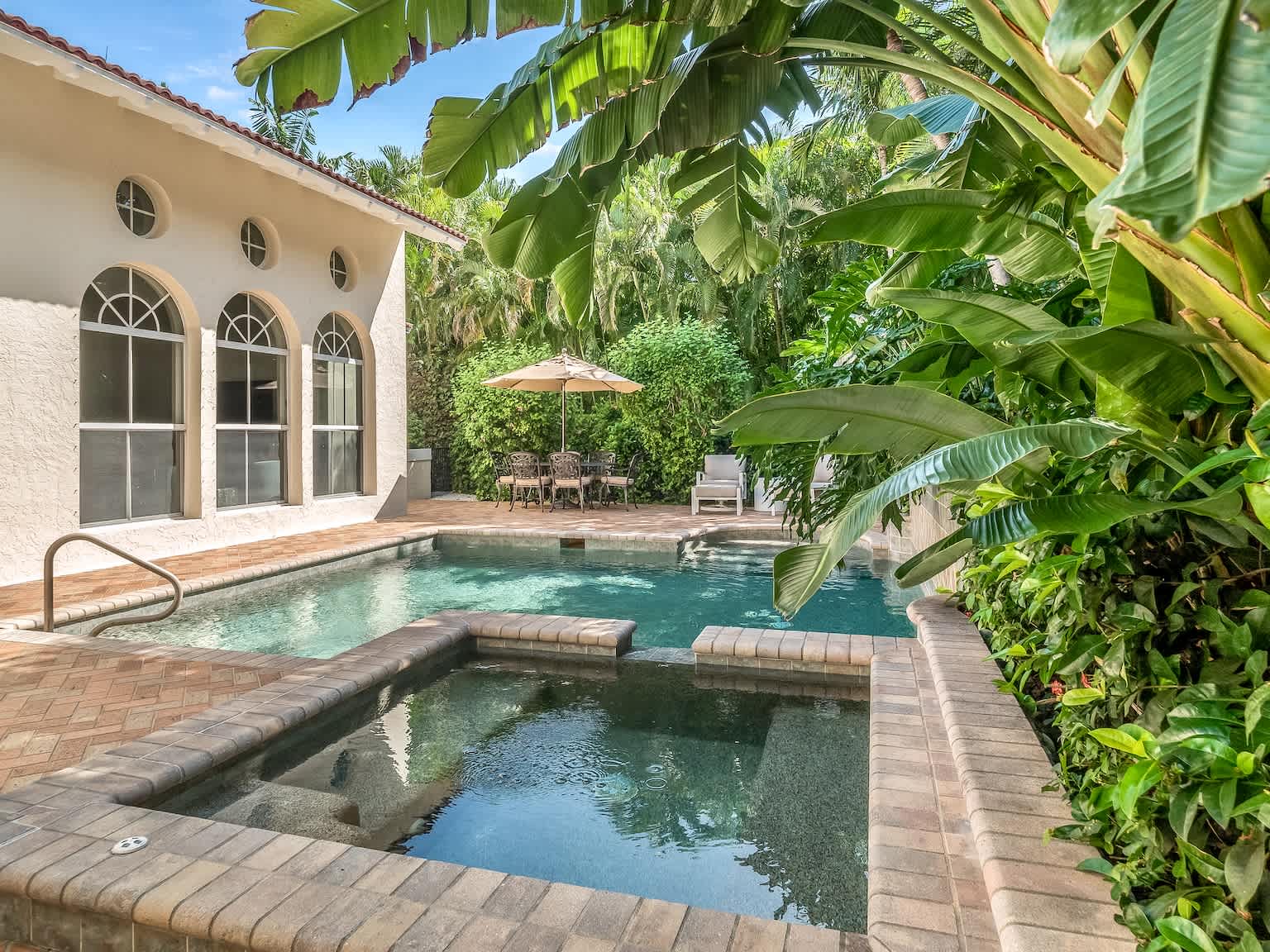 Casa Captiva - 5 BR Villa, Steps to Beach — Captiva, FL — vacation rental