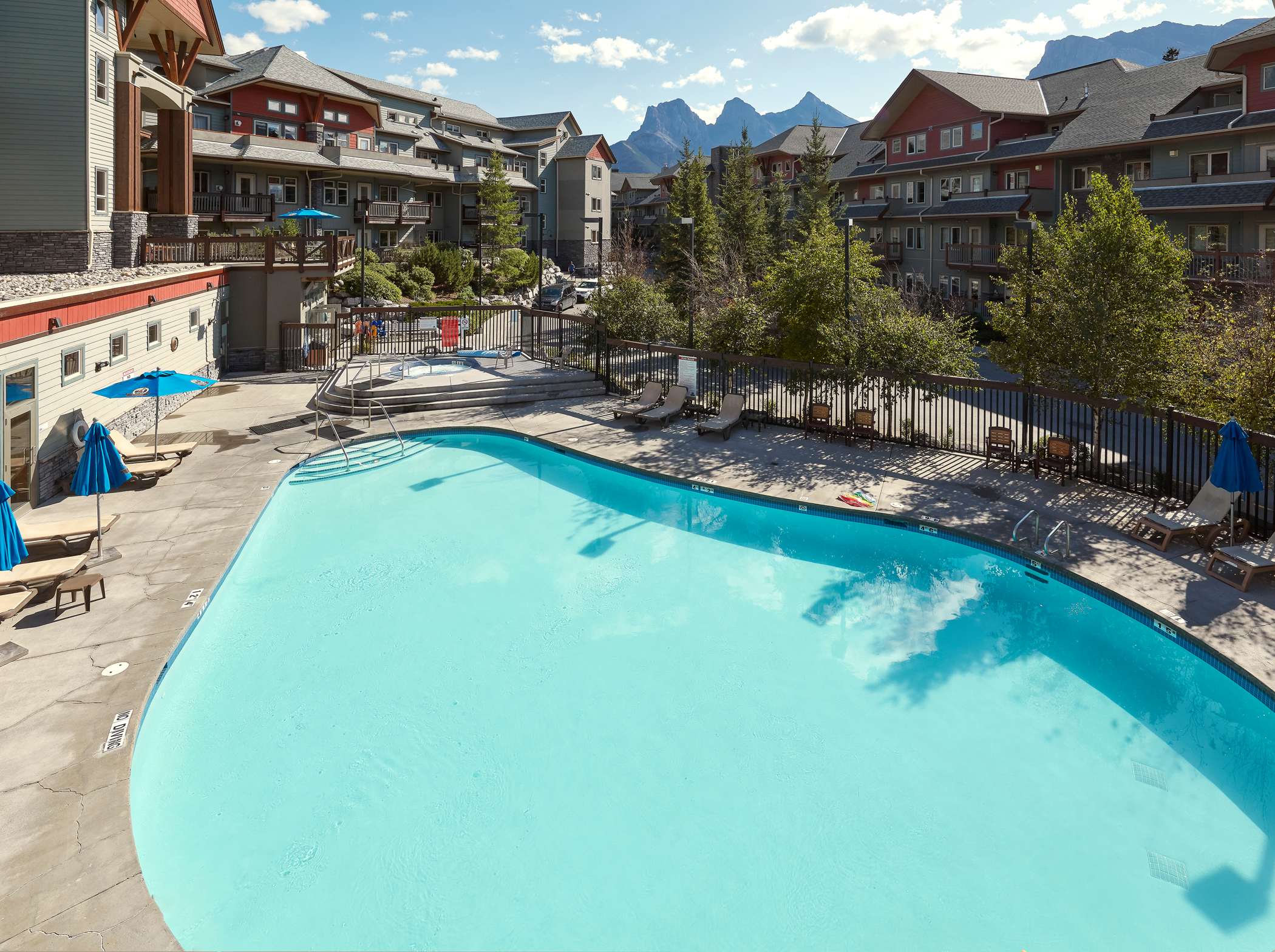 BigViews• King Beds •Pool•Hot Tubs 5