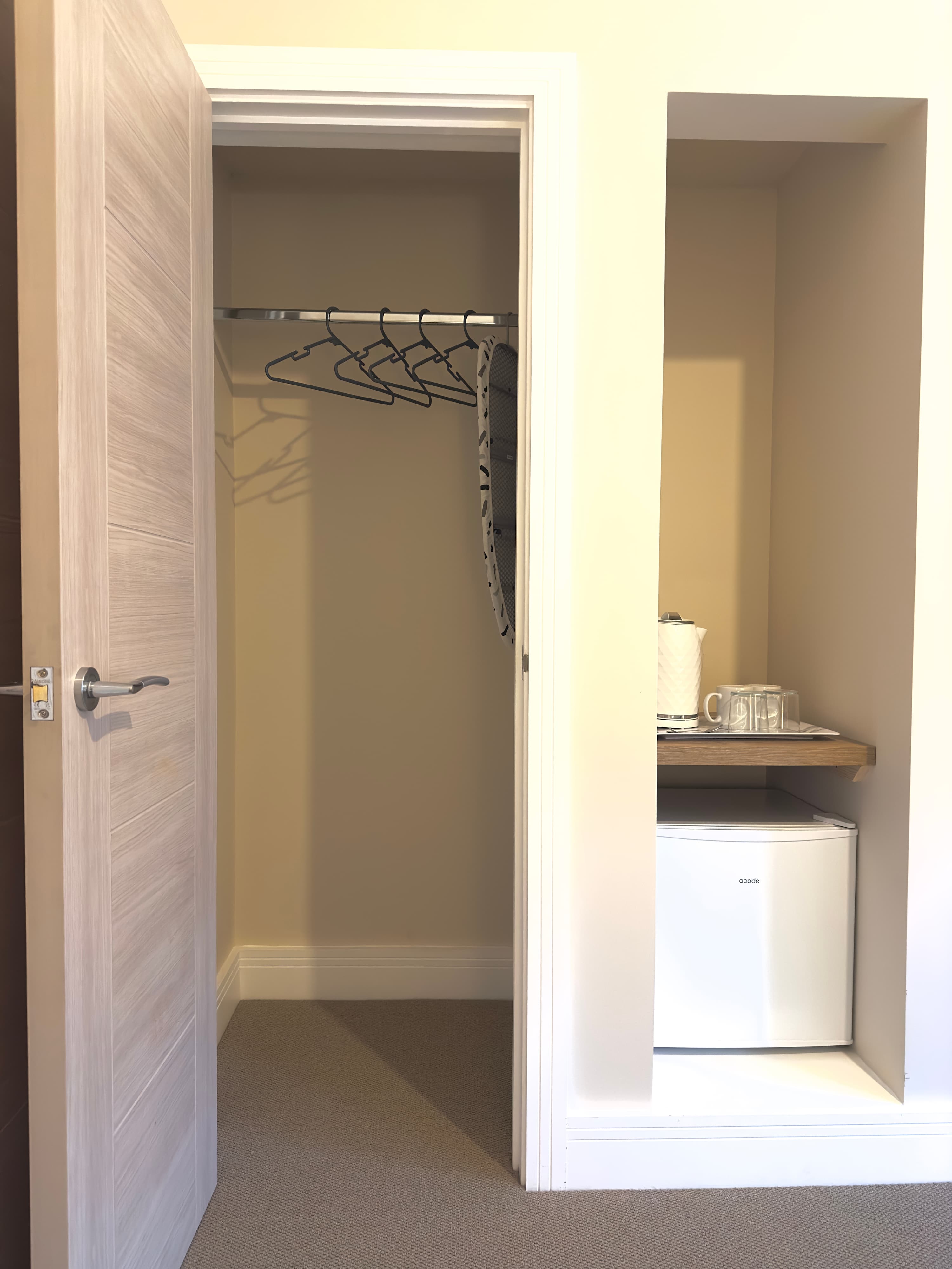 Spacious Family Retreat with Double & Single Bed
