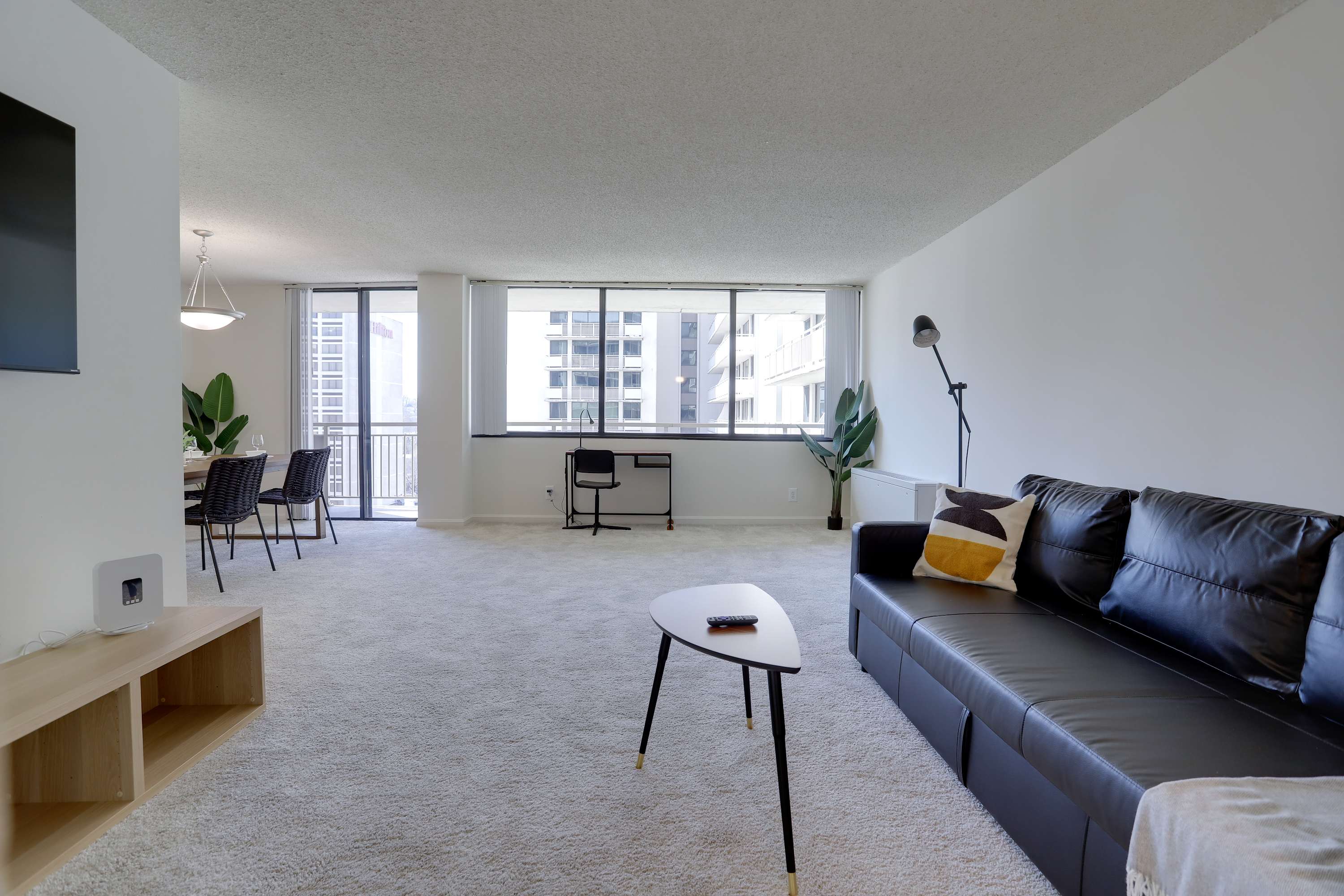 Apt Steps Away From Crystal City Metro Station