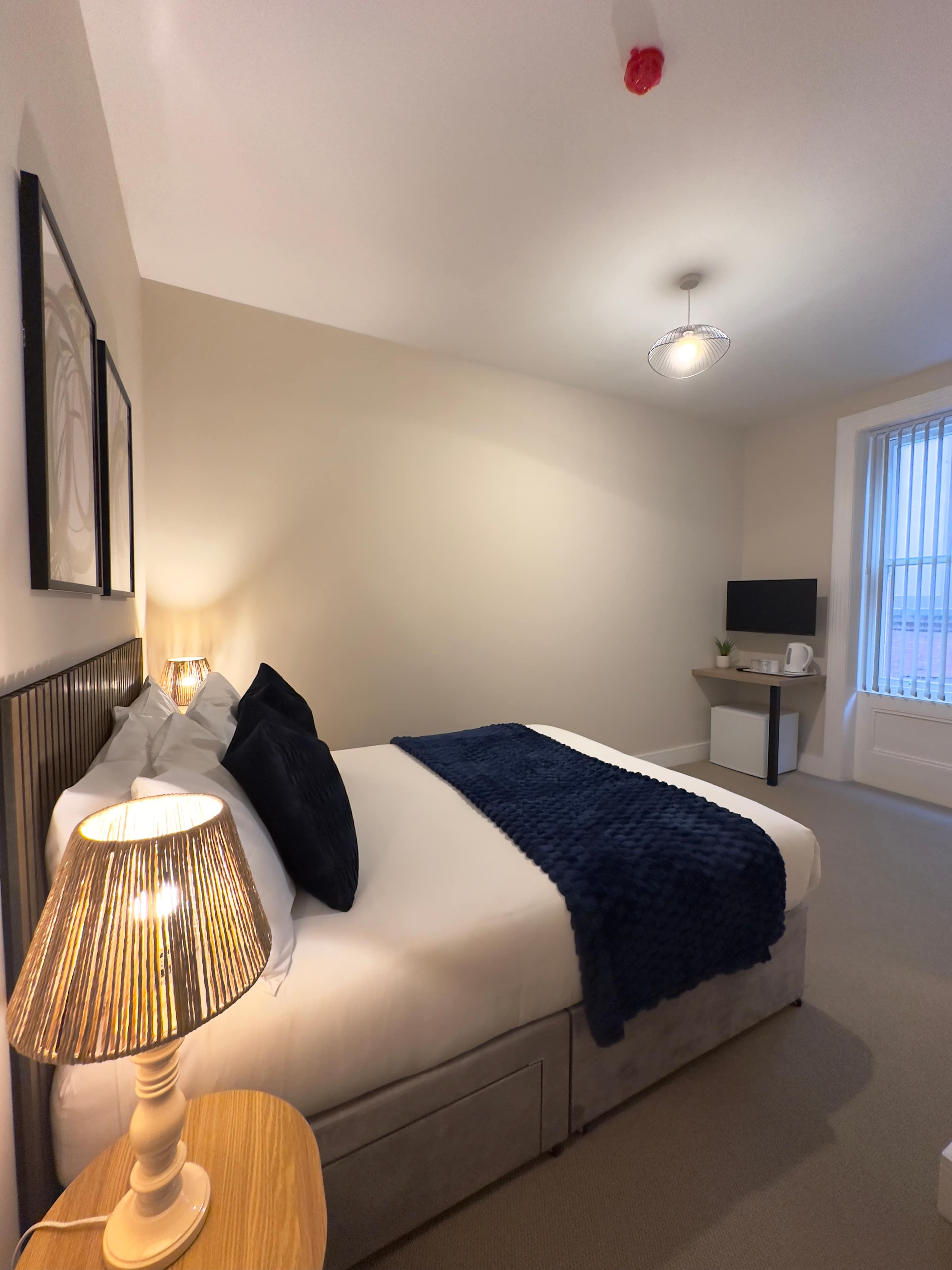 Modern Coastal Getaway with Double Bed
