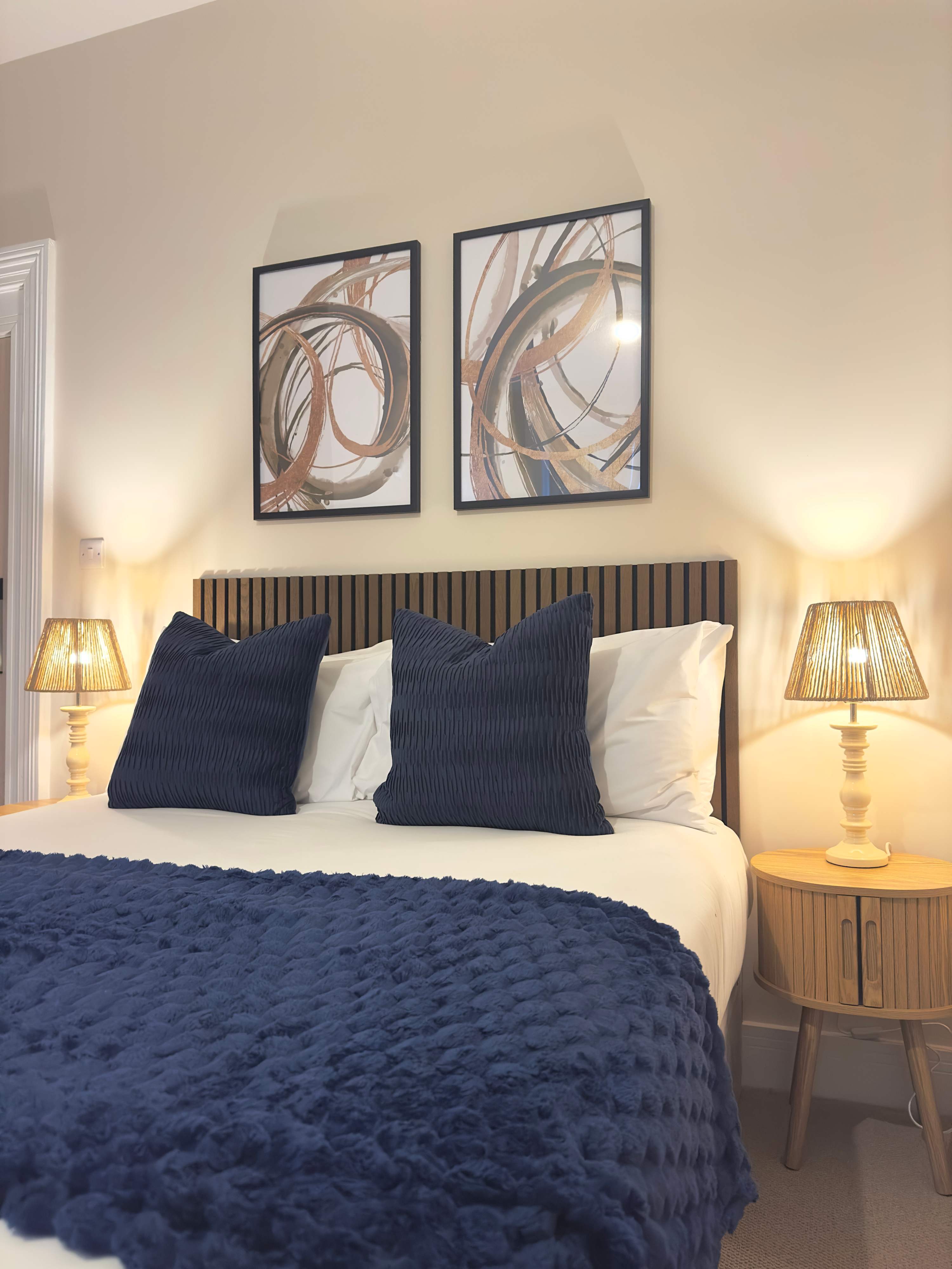 Modern Coastal Getaway with Double Bed