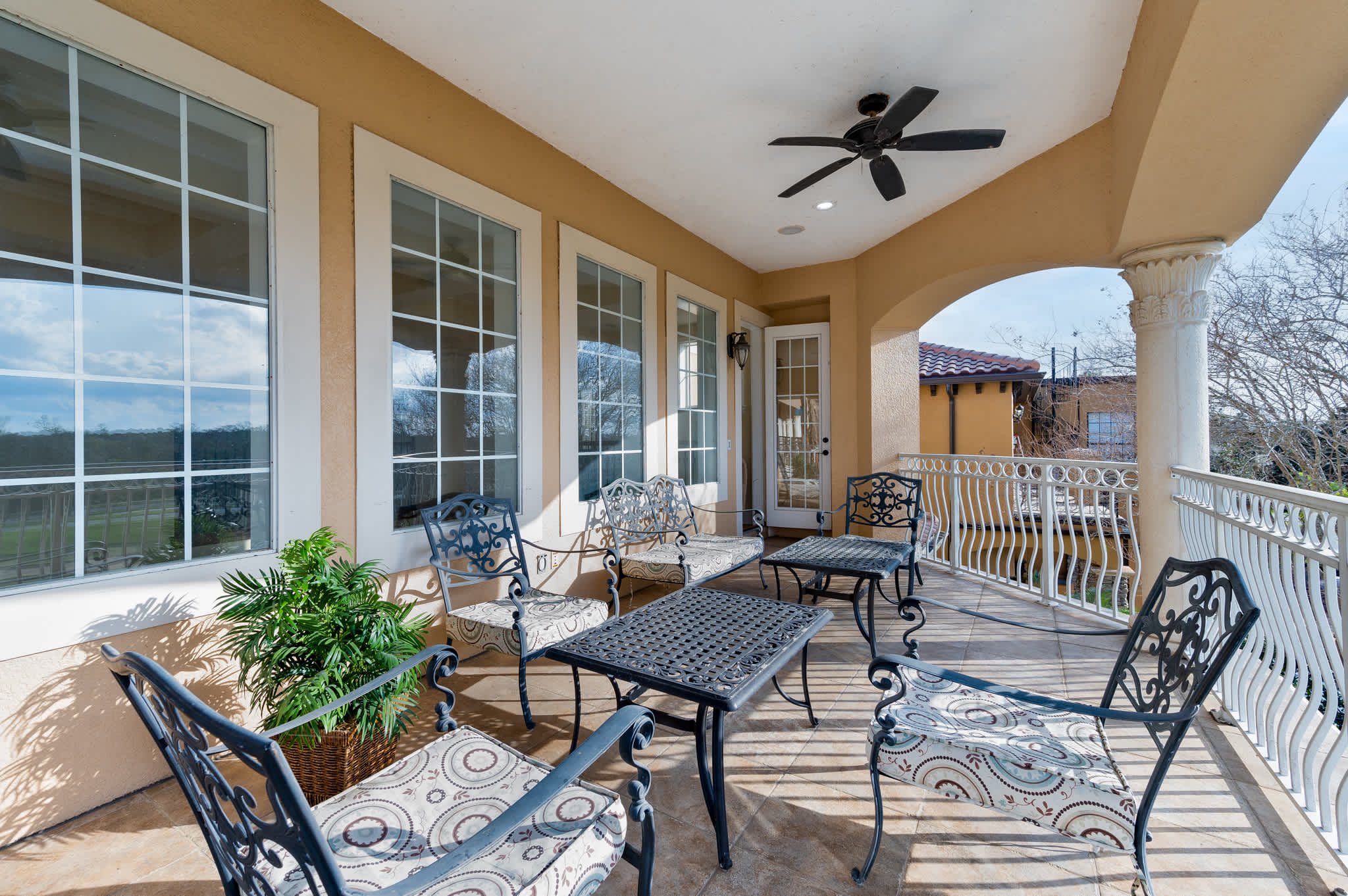 Spacious retreat w/ pool & hot tub