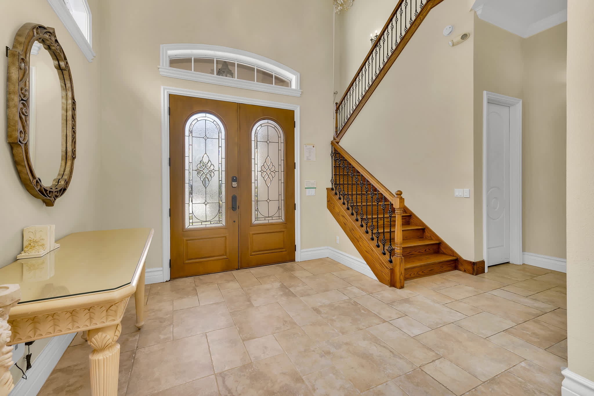 Spacious retreat w/ pool & hot tub