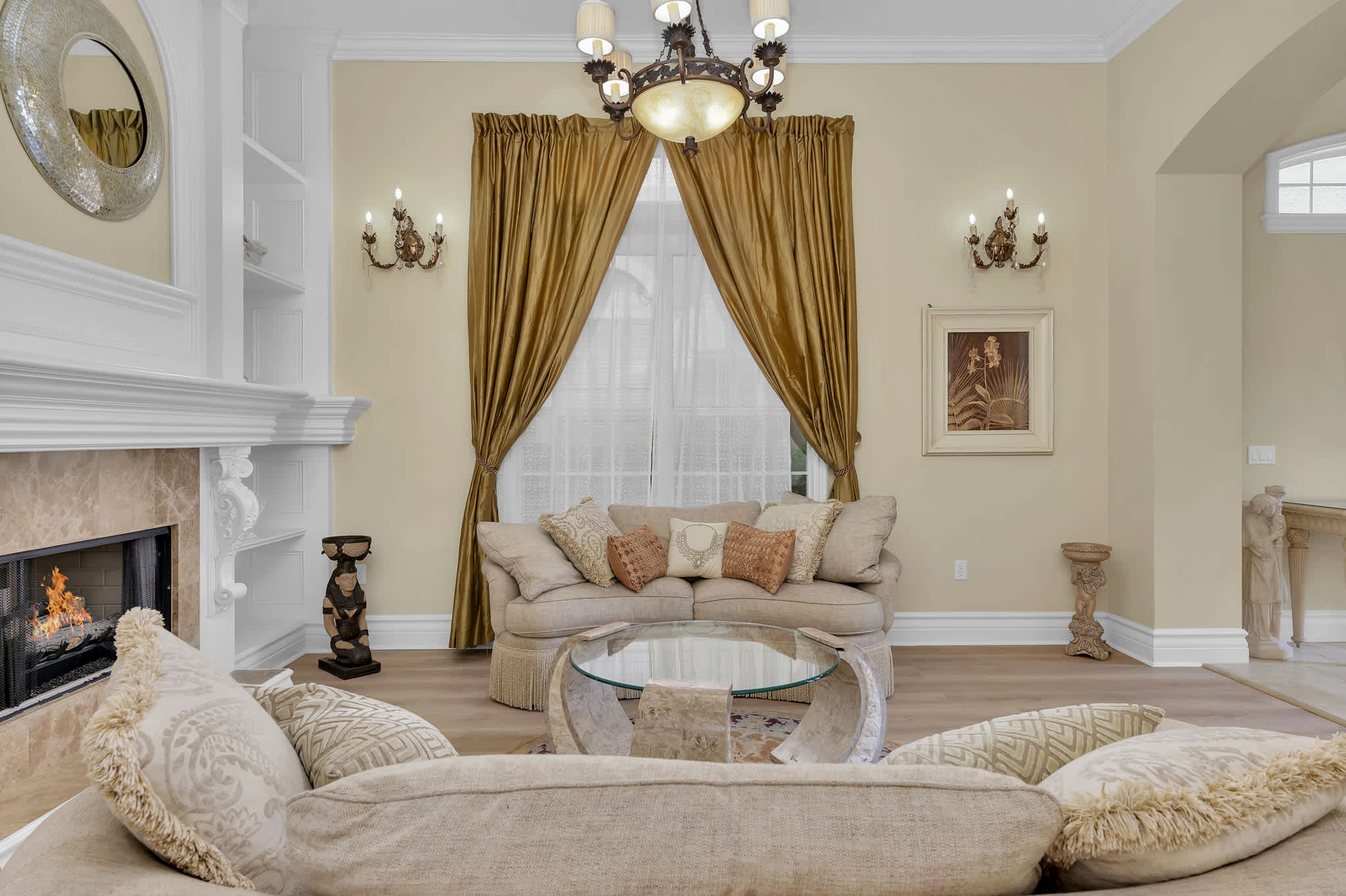 Spacious retreat w/ pool & hot tub