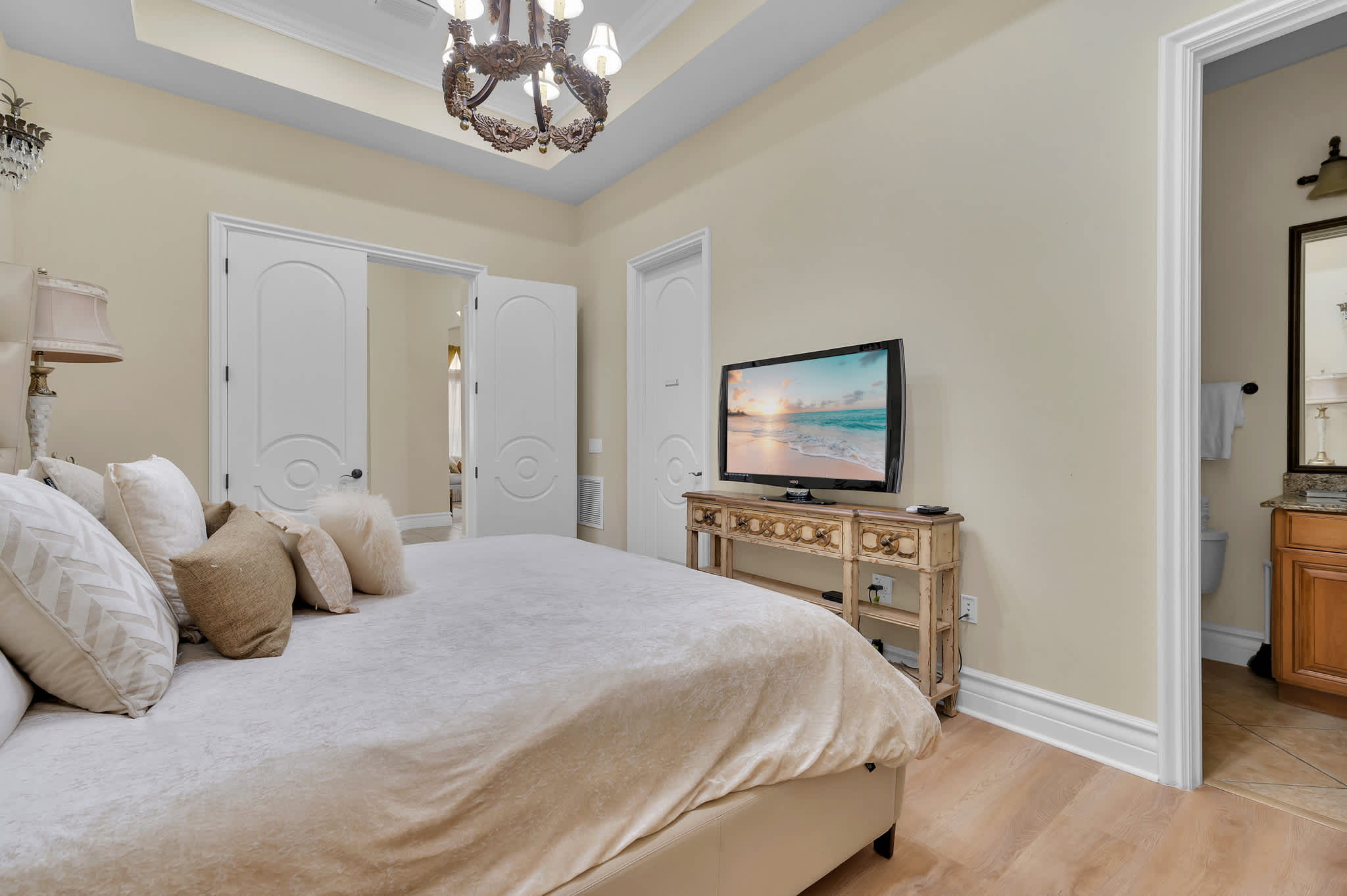 Spacious retreat w/ pool & hot tub