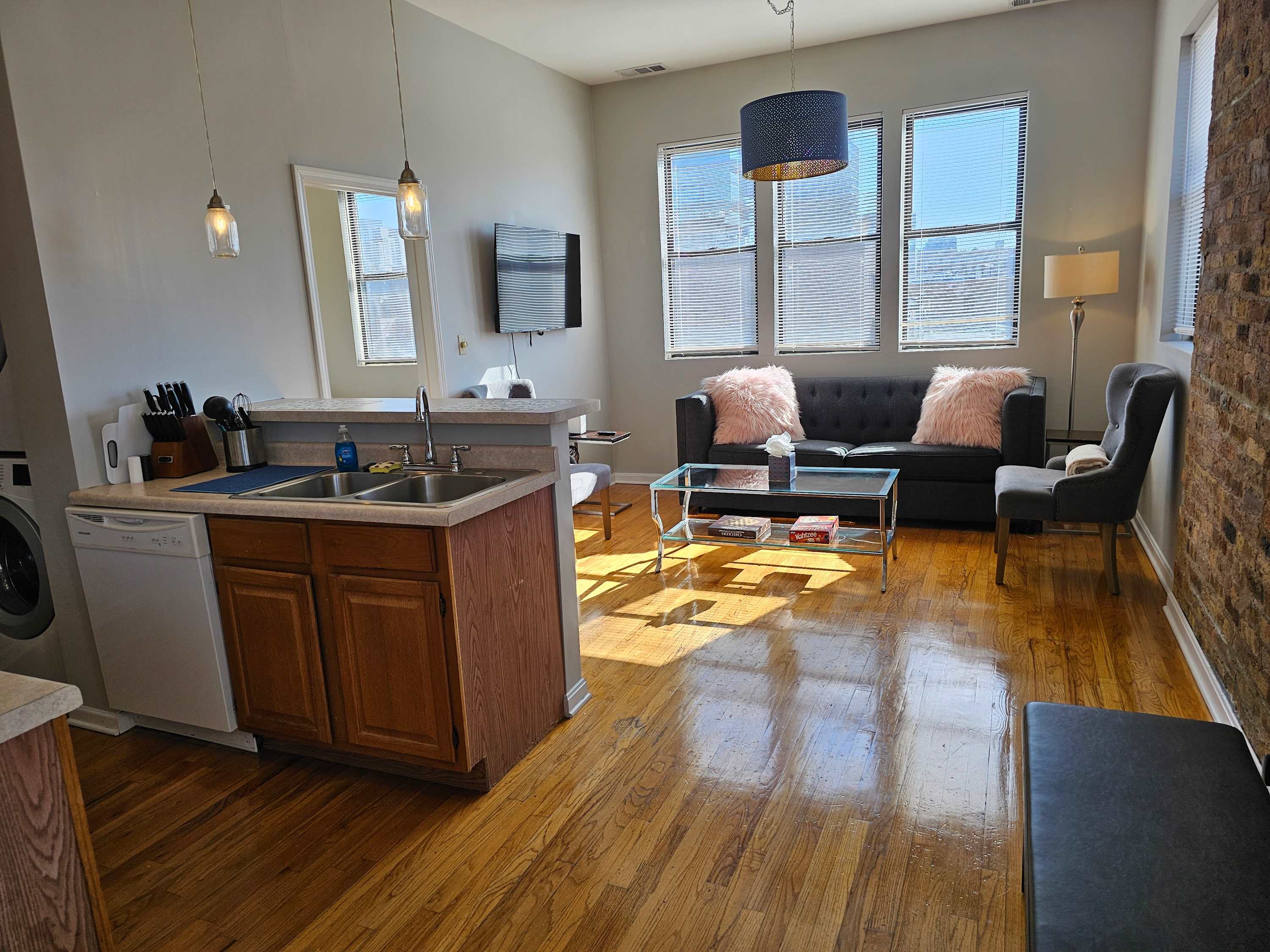 Two Bedroom West Loop — Chicago, IL — vacation rental