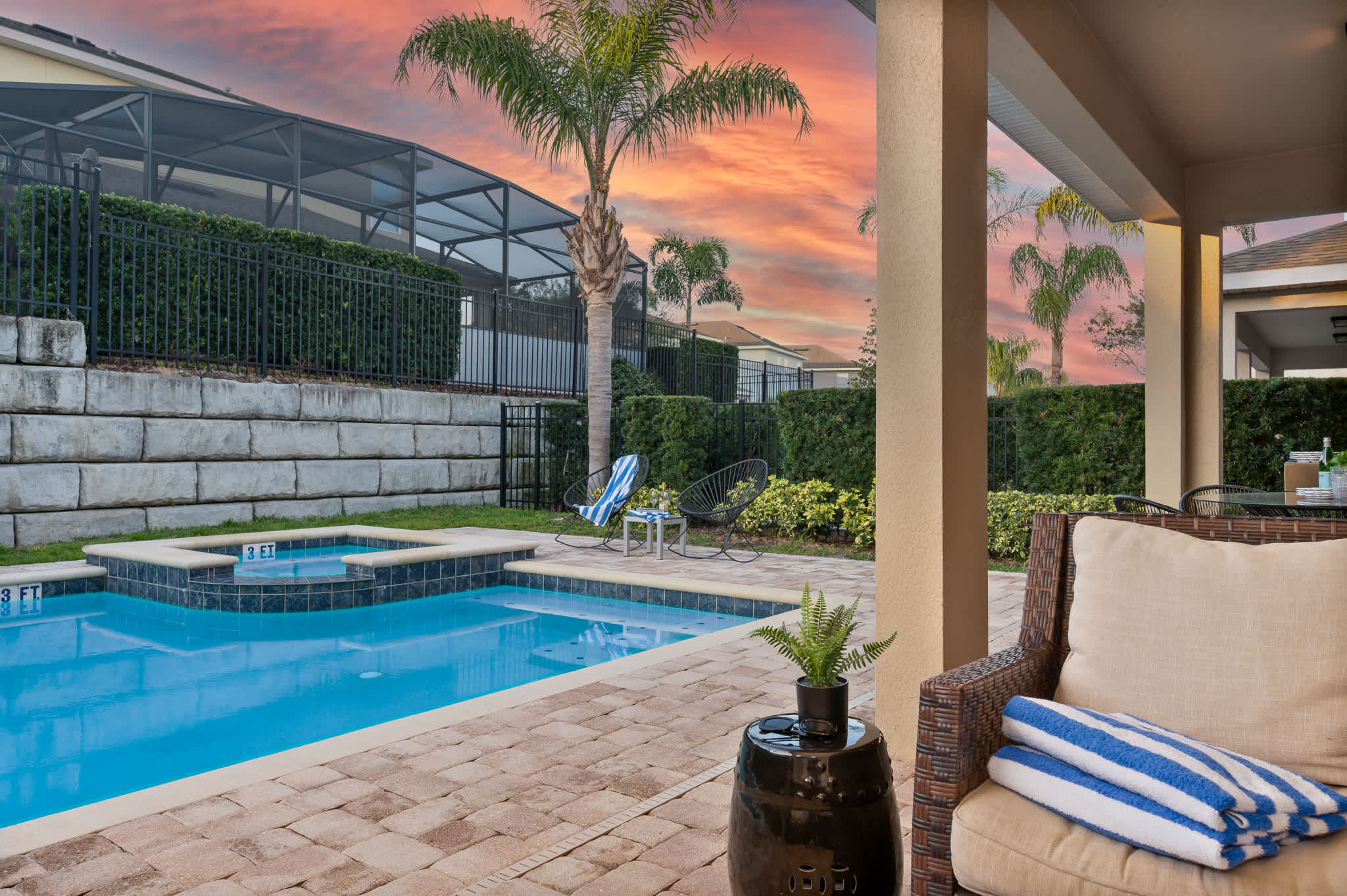 Luxury villa w/private pool & billiard lounge