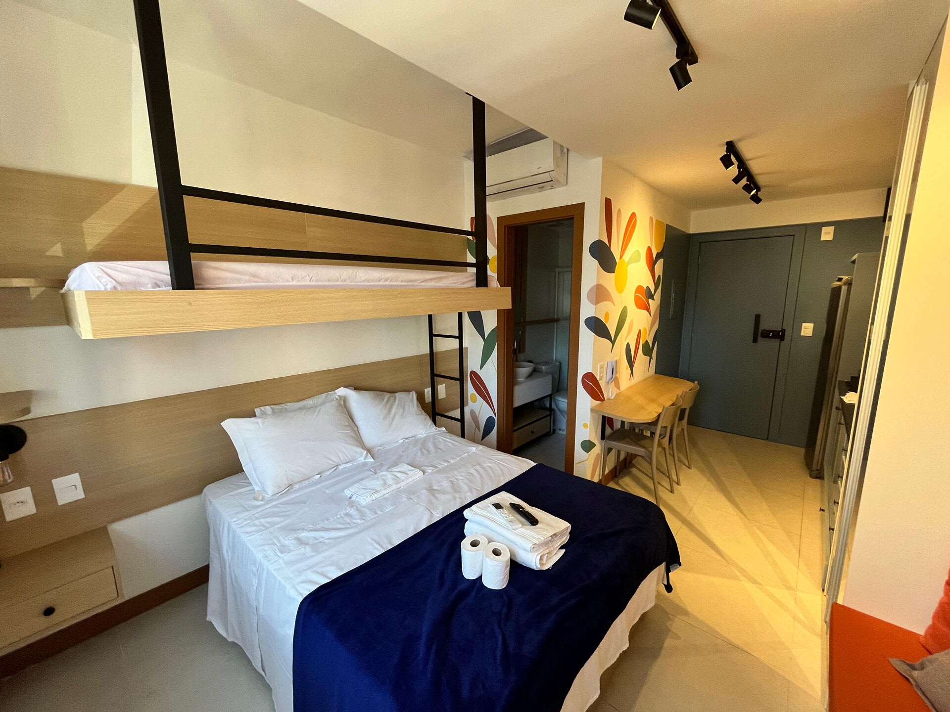 Modern Studio Pool, Gym & Coworking in Barra SSA011