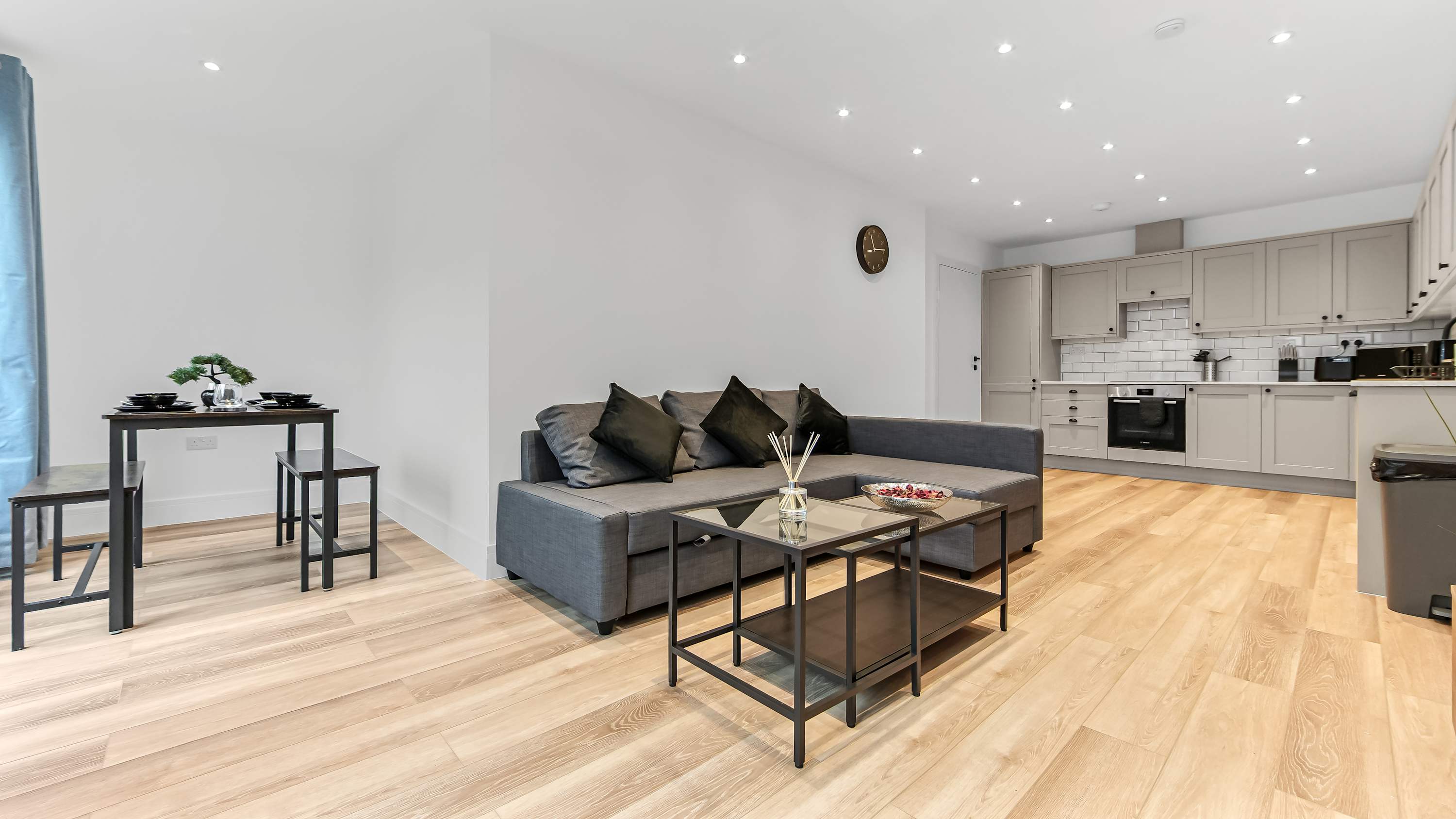 Modern 3 Bedroom Stay, Patio, East Croydon