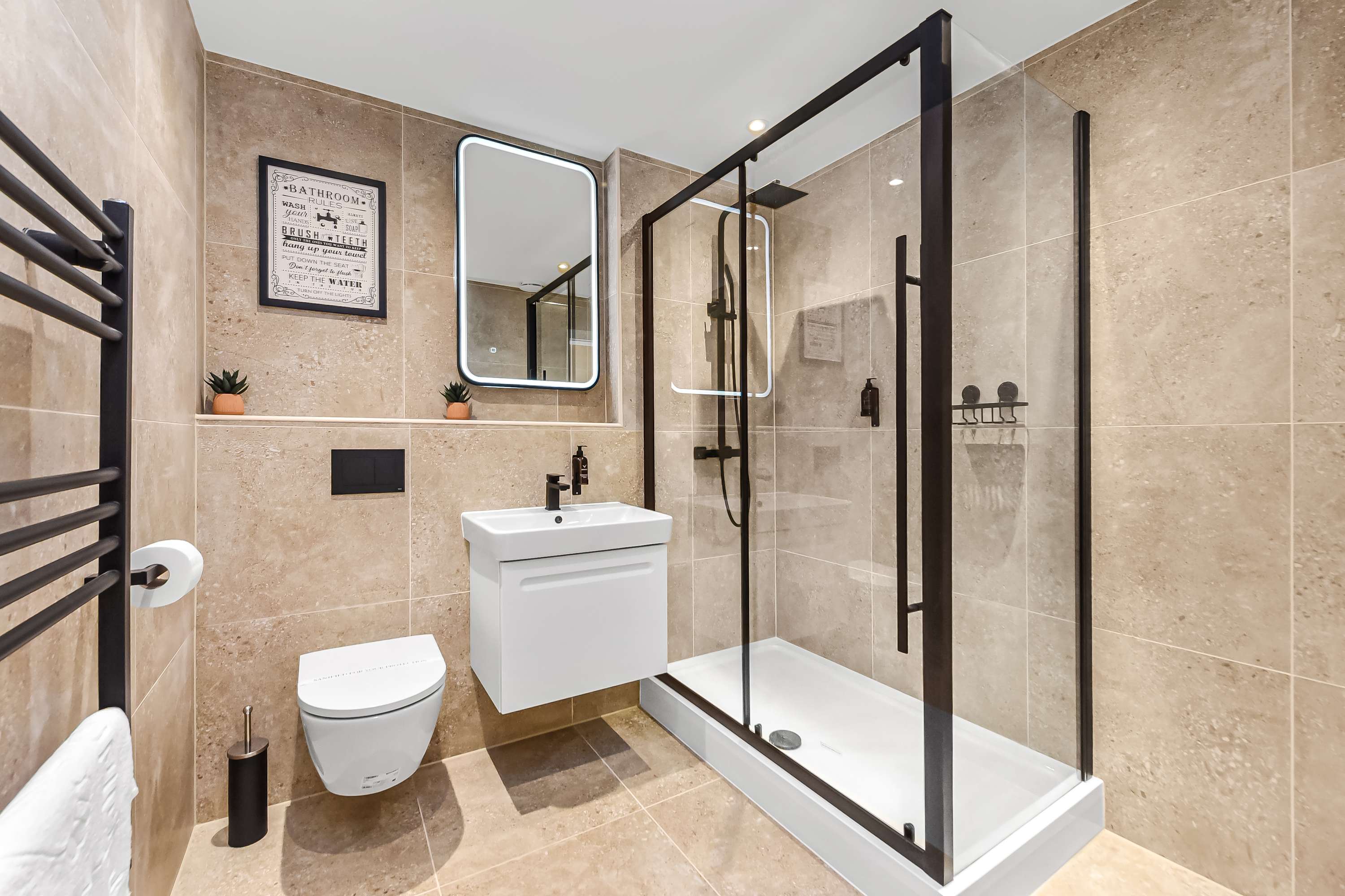 Modern 3 Bedroom Stay, Patio, East Croydon