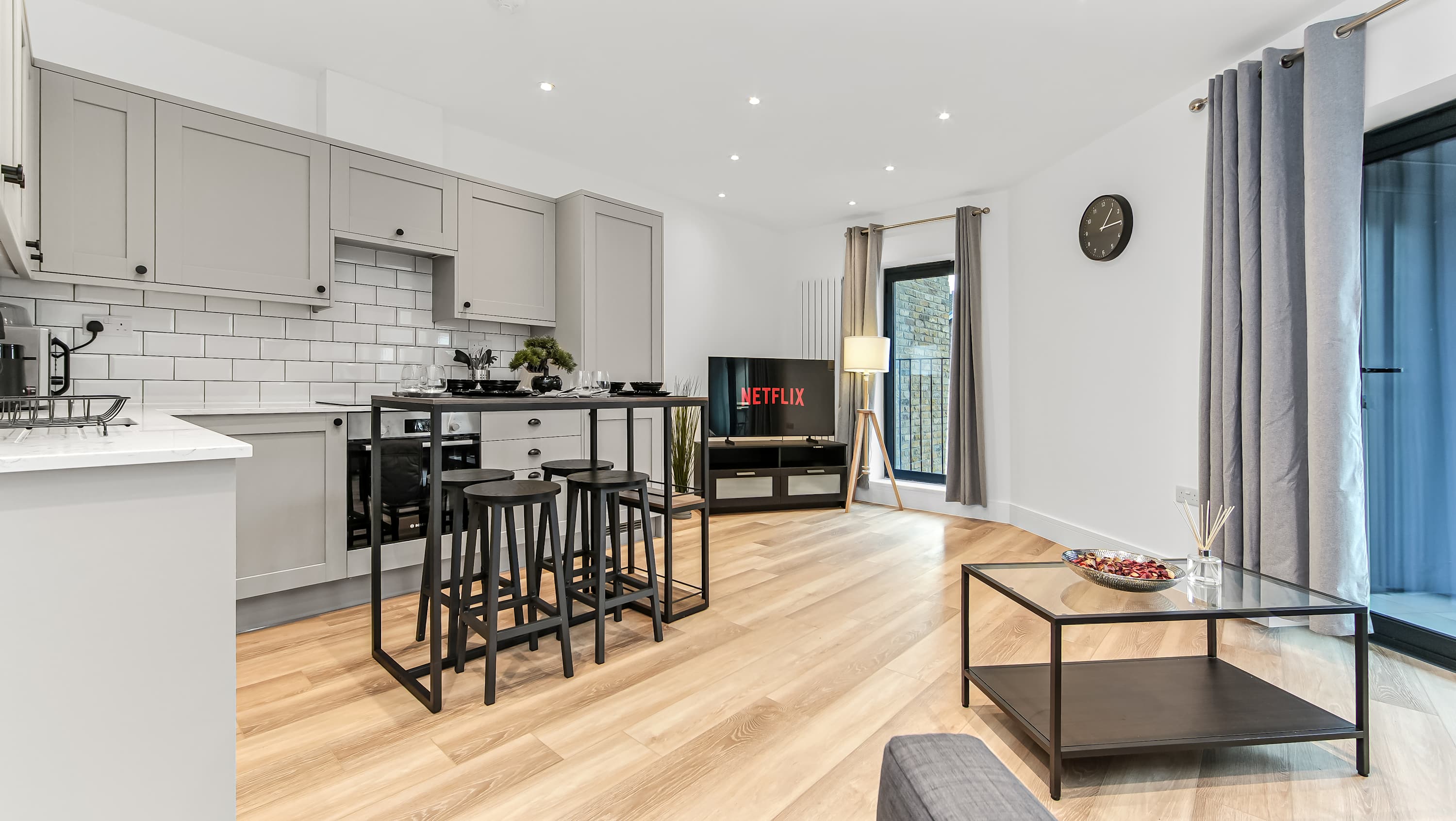 Modern 1 Bedroom Stay, Balcony, East Croydon