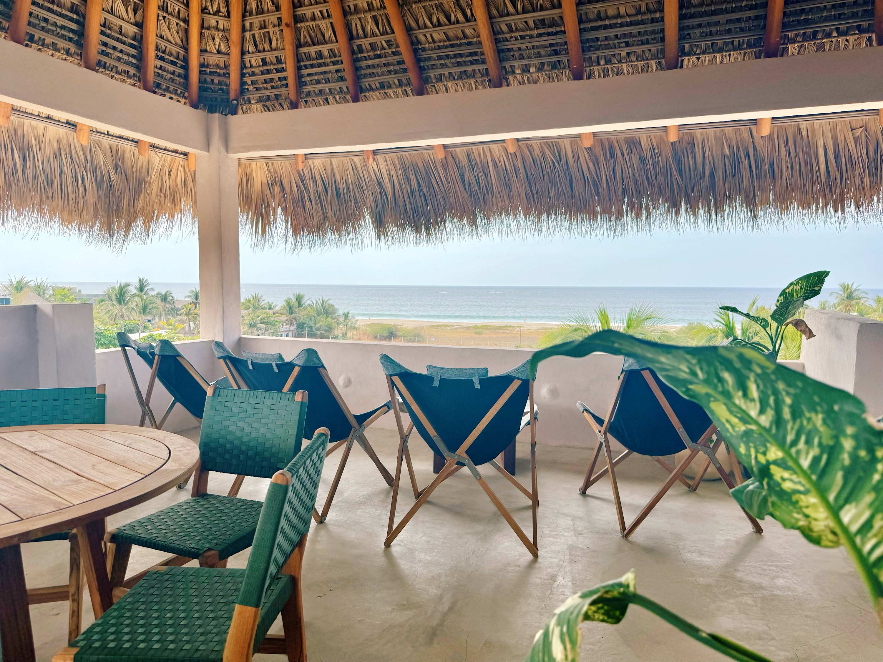 Full Ocean View Penthouse · Private Rooftop