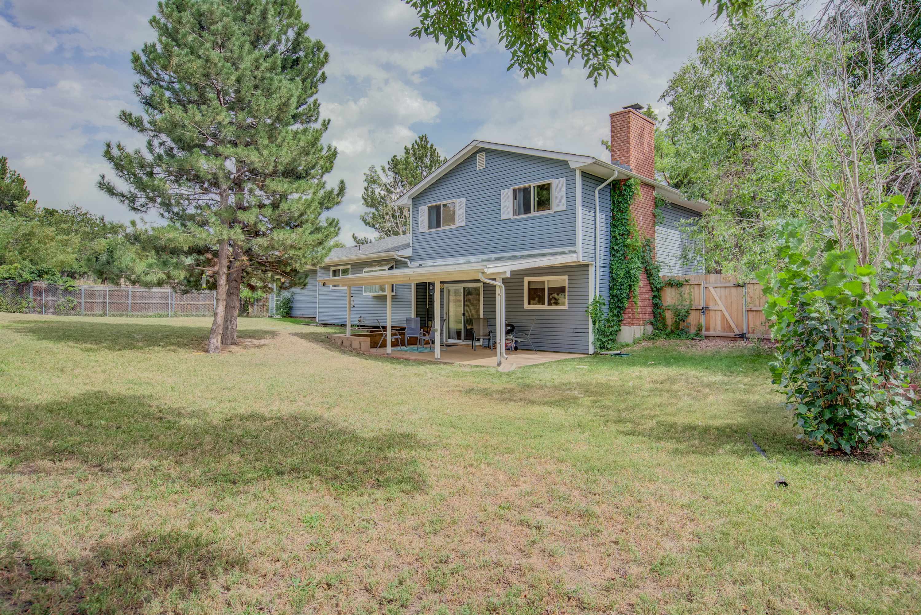 Wonderful Pines! Spacious Yard w/ Hot Tub โ Colorado Springs, CO โ vacation rental