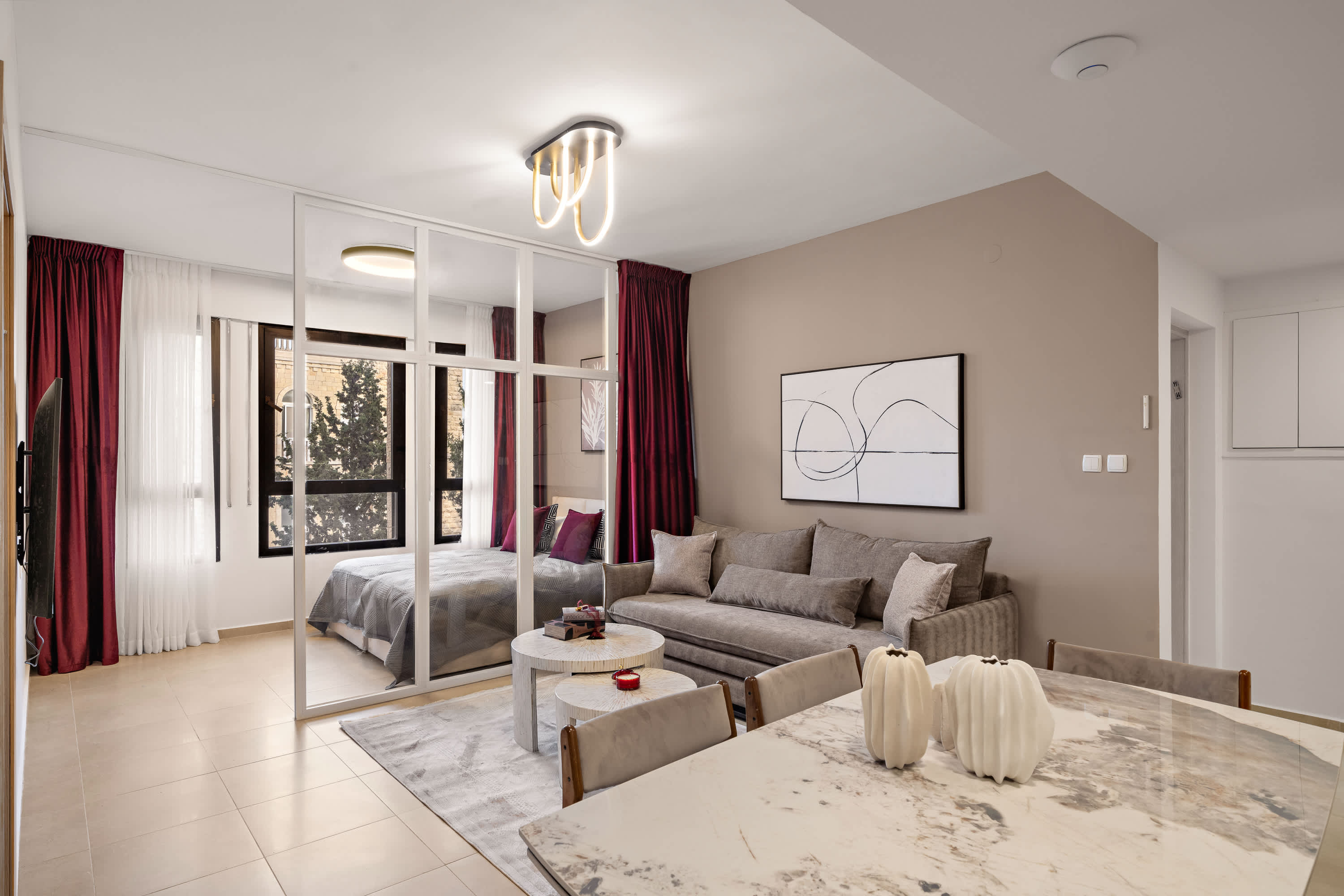 Luxurious 3BDR In King David 19 with Parking – vacation rental in Jerusalem