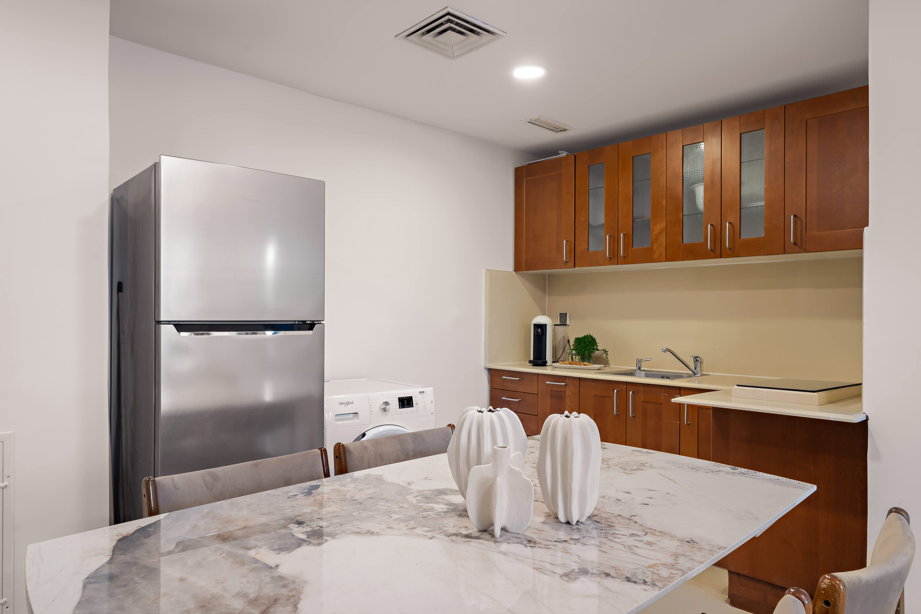 Luxurious 3 Bedroom on King David Street, Unit KD2 – Parking, Near Mamilla photo 13