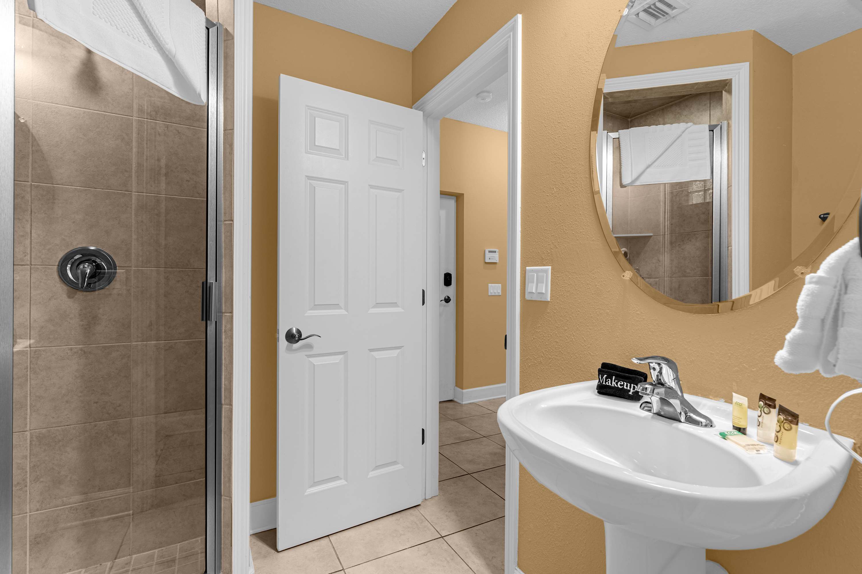 Cozy 4BR Family Villa Enchanted Garden w Olympic length pool | Photo 10