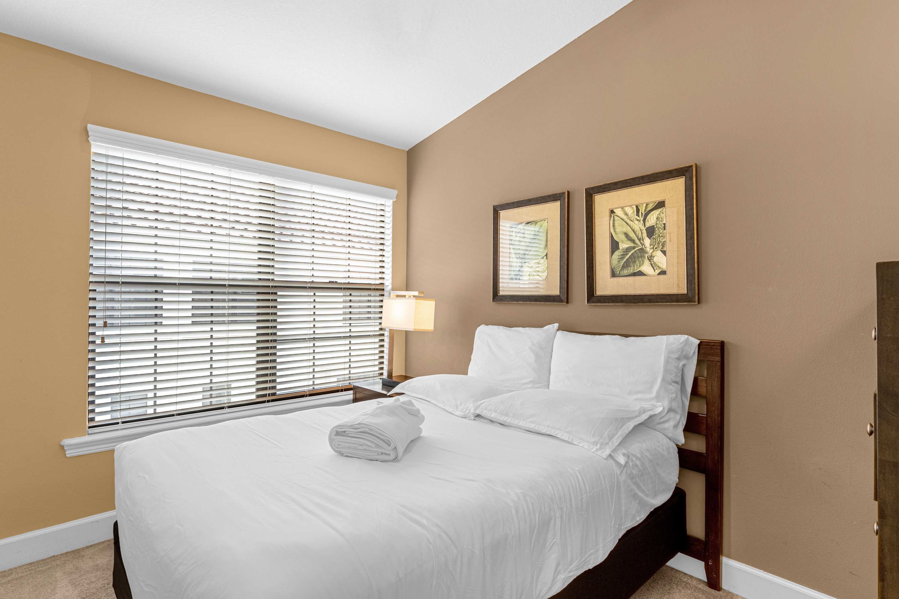 Cozy 4BR Family Villa Enchanted Garden w Olympic length pool | Photo 18
