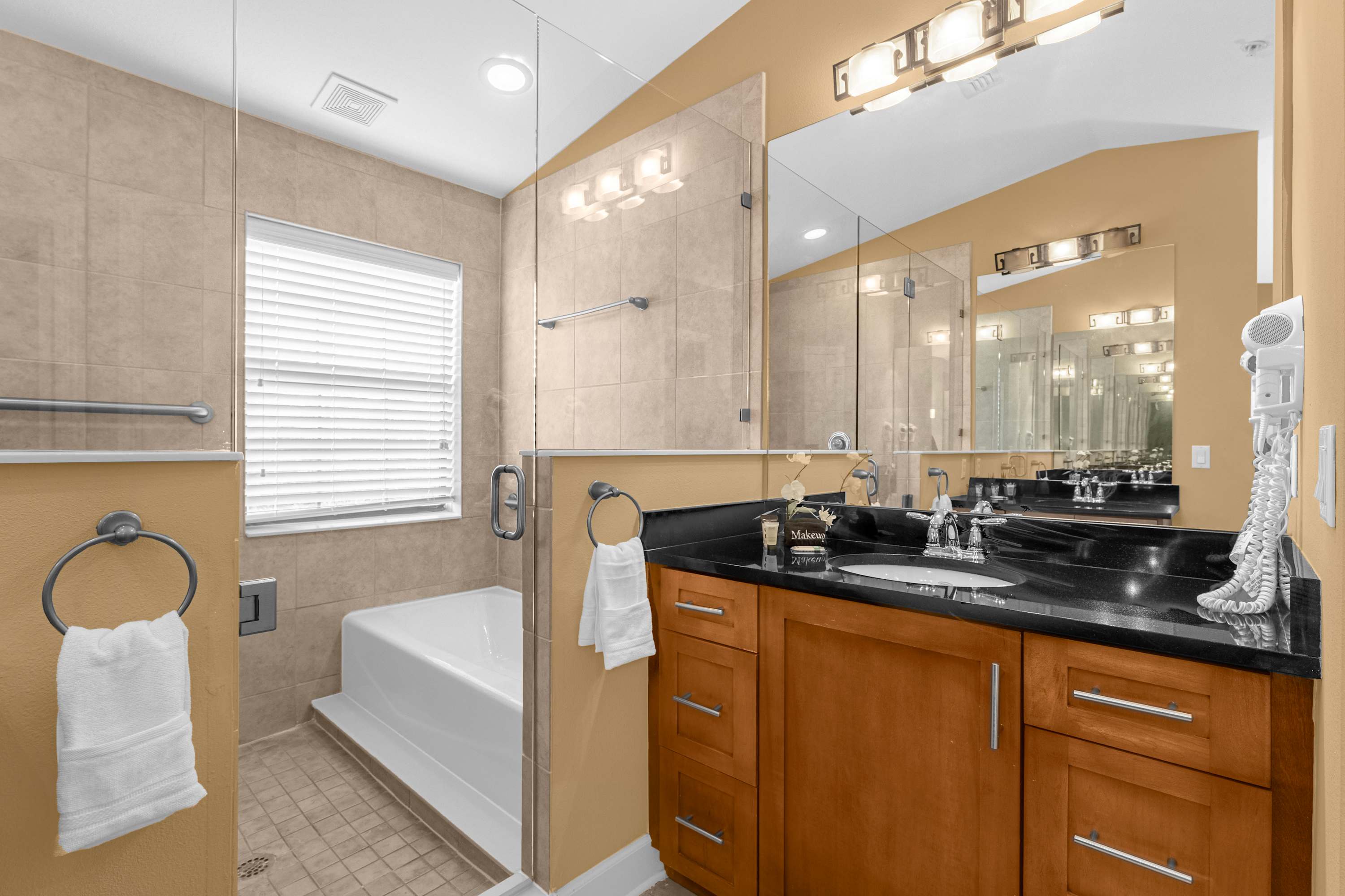 Cozy 4BR Family Villa Enchanted Garden w Olympic length pool | Photo 29