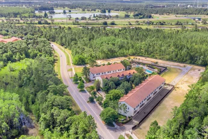 Cozy 4BR Family Villa Enchanted Garden w Olympic length pool | Photo 53
