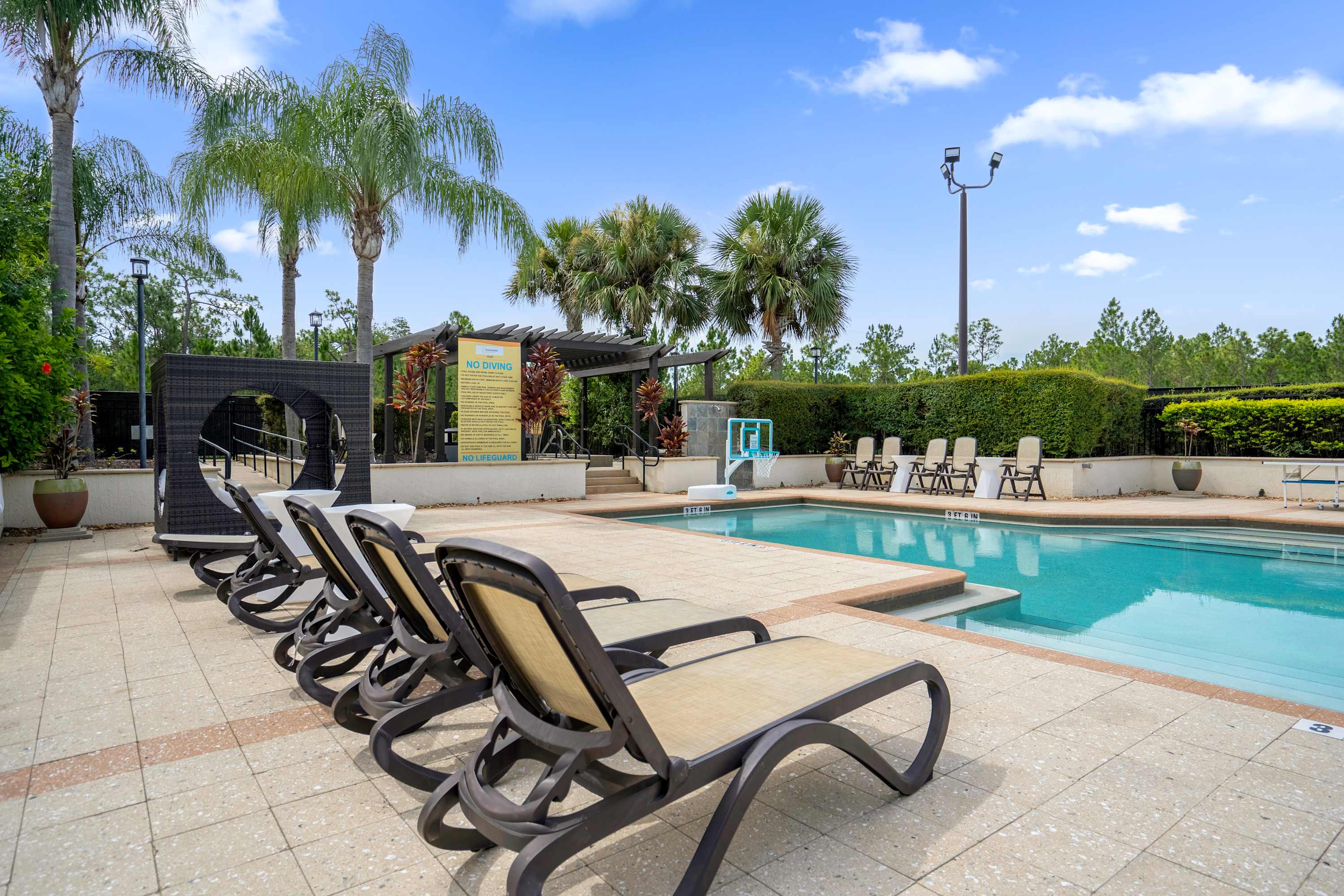 Cozy 4BR Family Villa Enchanted Garden w Olympic length pool | Photo 78