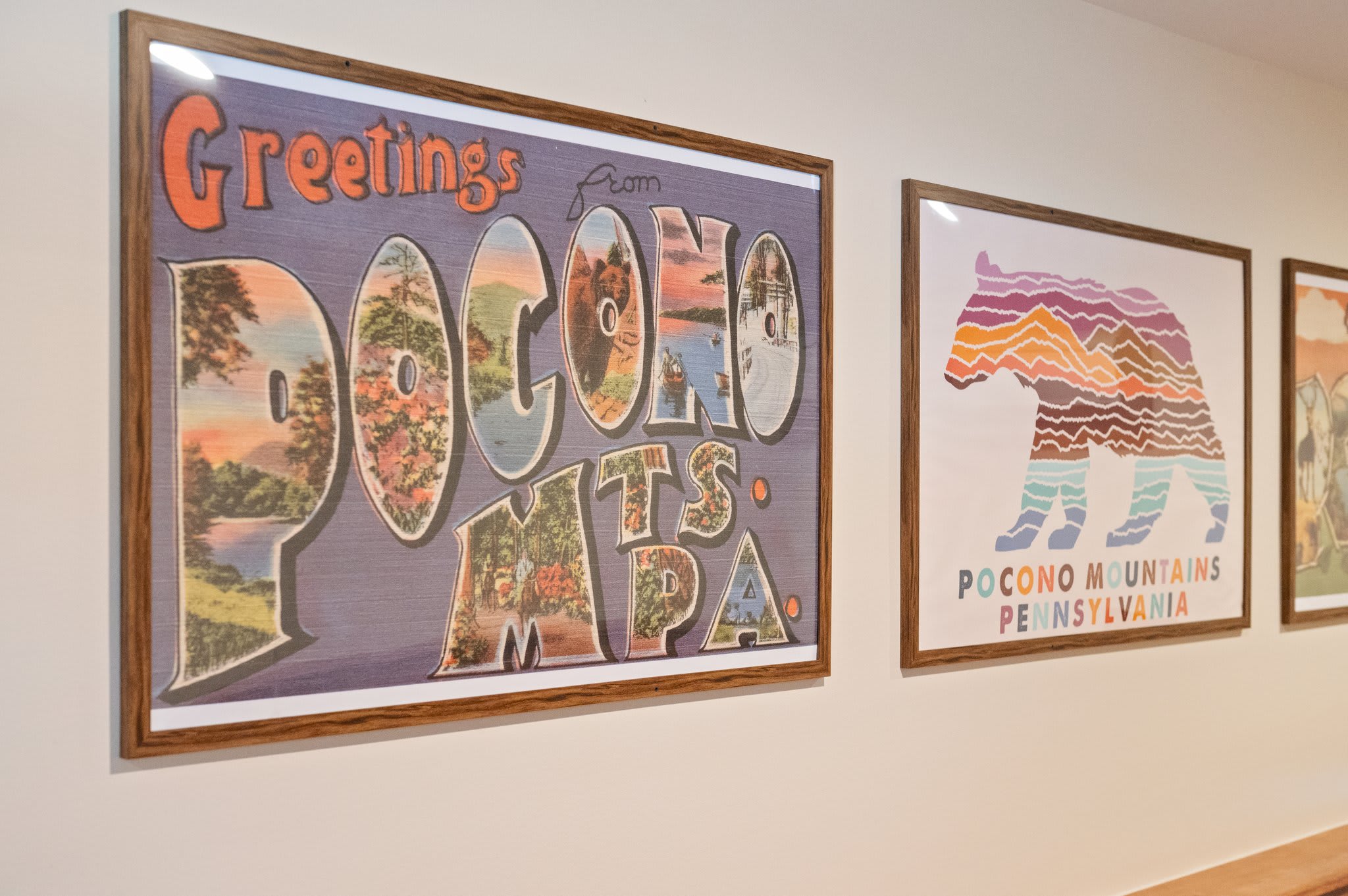Pocono Wall Art
Fun and colorful art gives a nod to the location and adds personality to the hallway decor.
