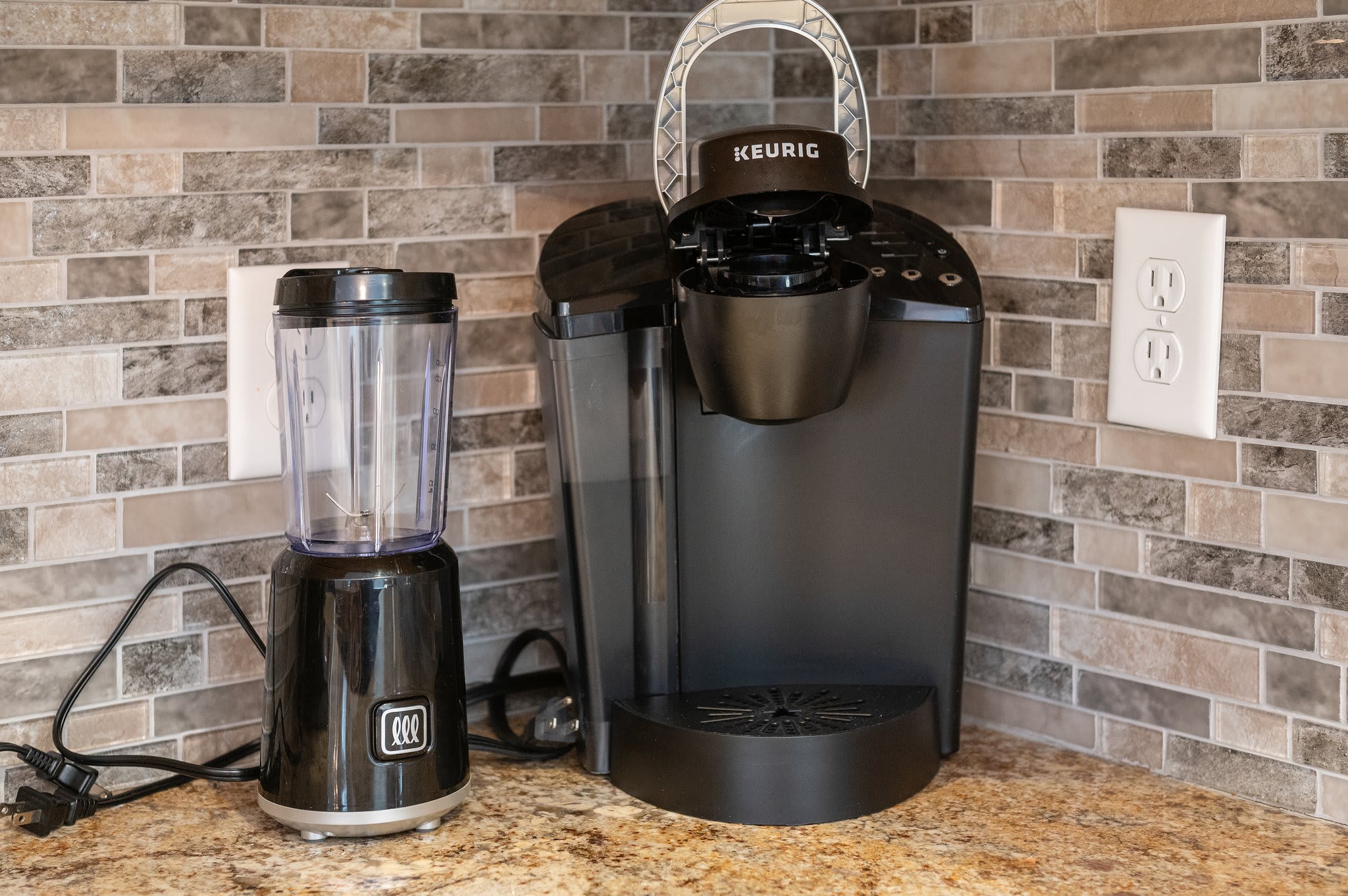 Blender and Keurig Setup
Whether you're brewing coffee or blending smoothies, this kitchen has you covered.