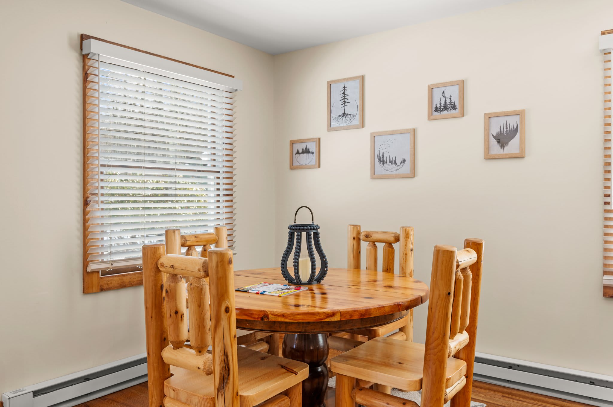Cozy Breakfast Corner
This charming nook is perfect for morning coffee, card games, or casual bites with a cabin feel.