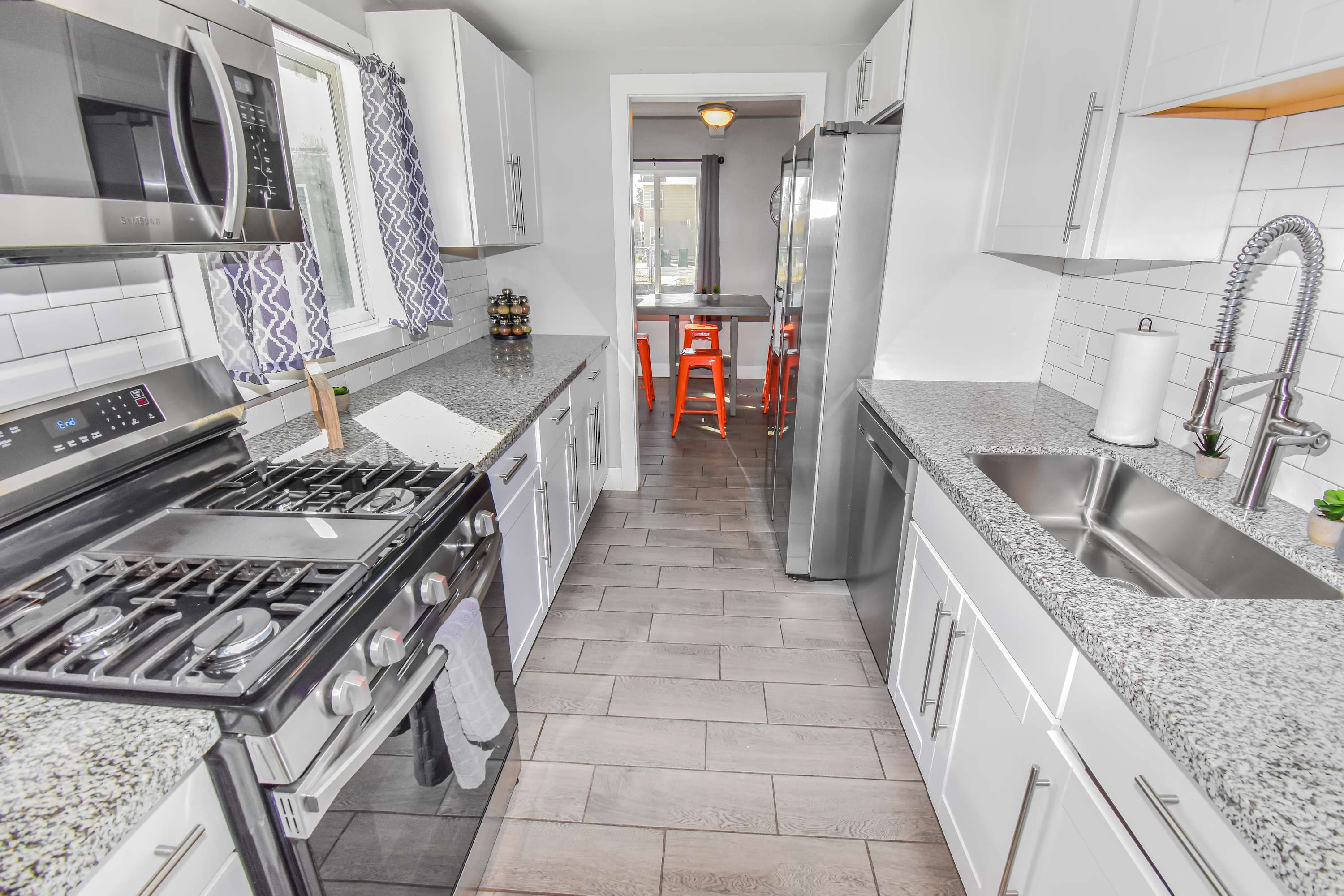 Spacious Cozy Unit Near University and Casinos