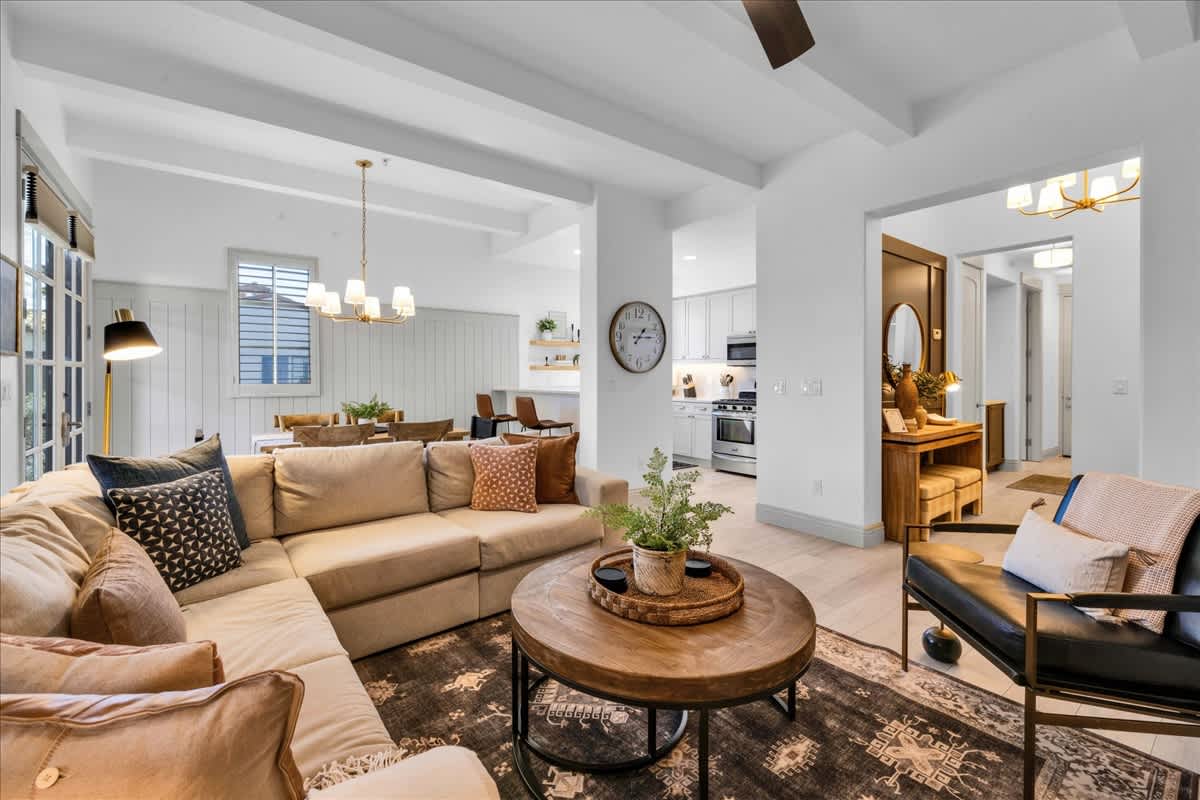 Remodeled 1BR Legacy Villa with Private Patio #A - Photo 2