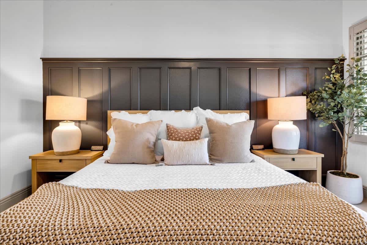 Remodeled LV Studio with Private Patio #B