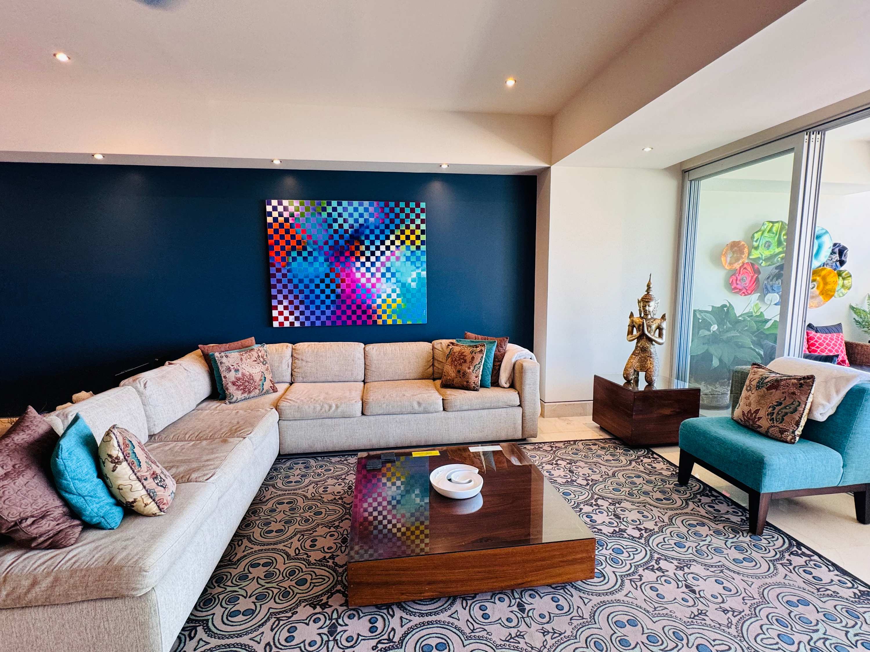 3-Bedroom Condo in the romantic zone